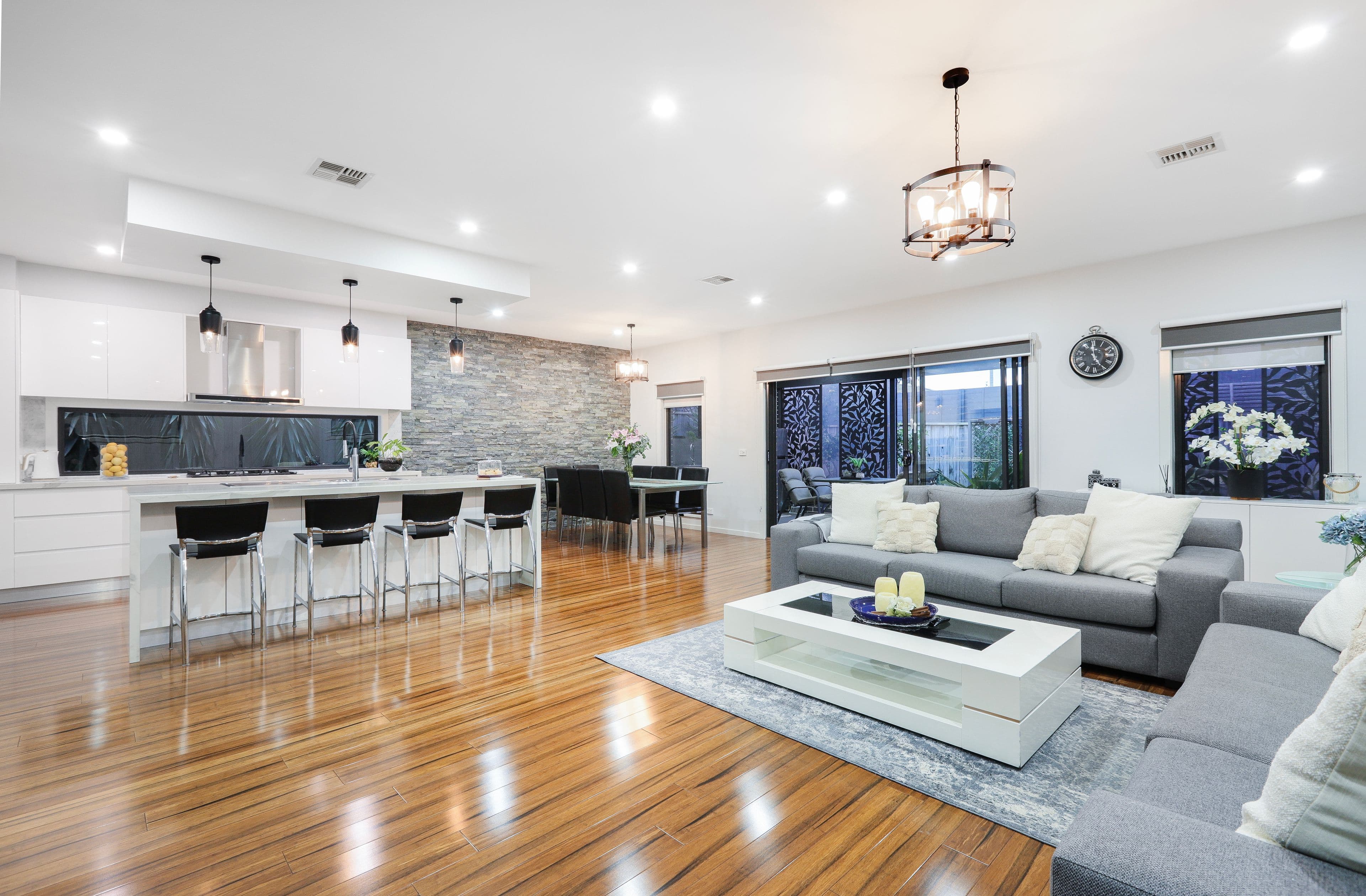 4 Montenegro Road, Greenvale VIC 3059, Greenvale - Thumbnail 4