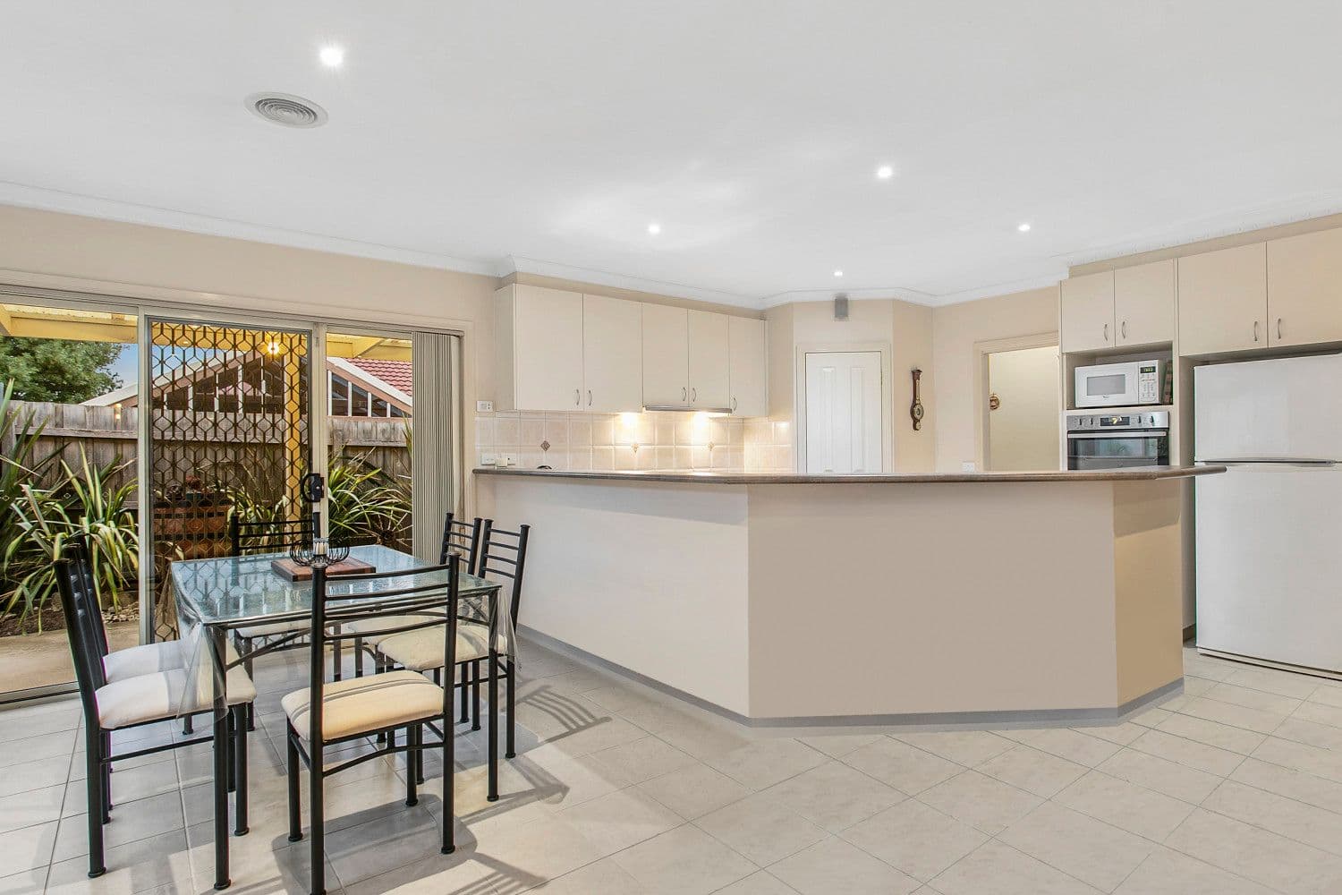 52 Albrecht Avenue, Berwick VIC 3806, Berwick - Thumbnail 4