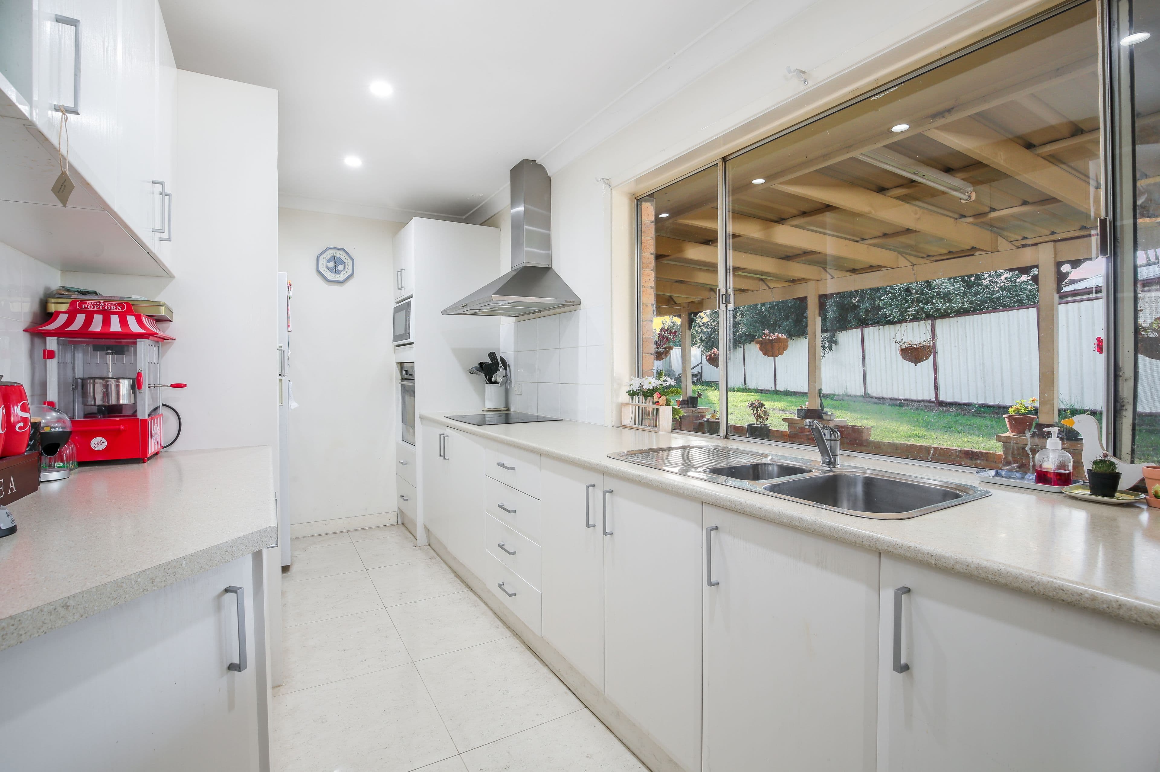 10 Fawkener Place, Werrington County - Thumbnail 3