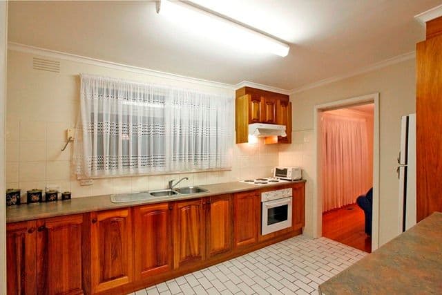 17 Golf Avenue, KINGSBURY VIC 3083, Kingsbury - Thumbnail 4