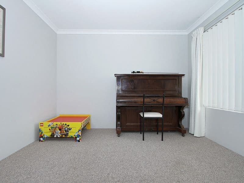 33 Serpentine Meander, GOSNELLS WA 6110, Gosnells - Thumbnail 7