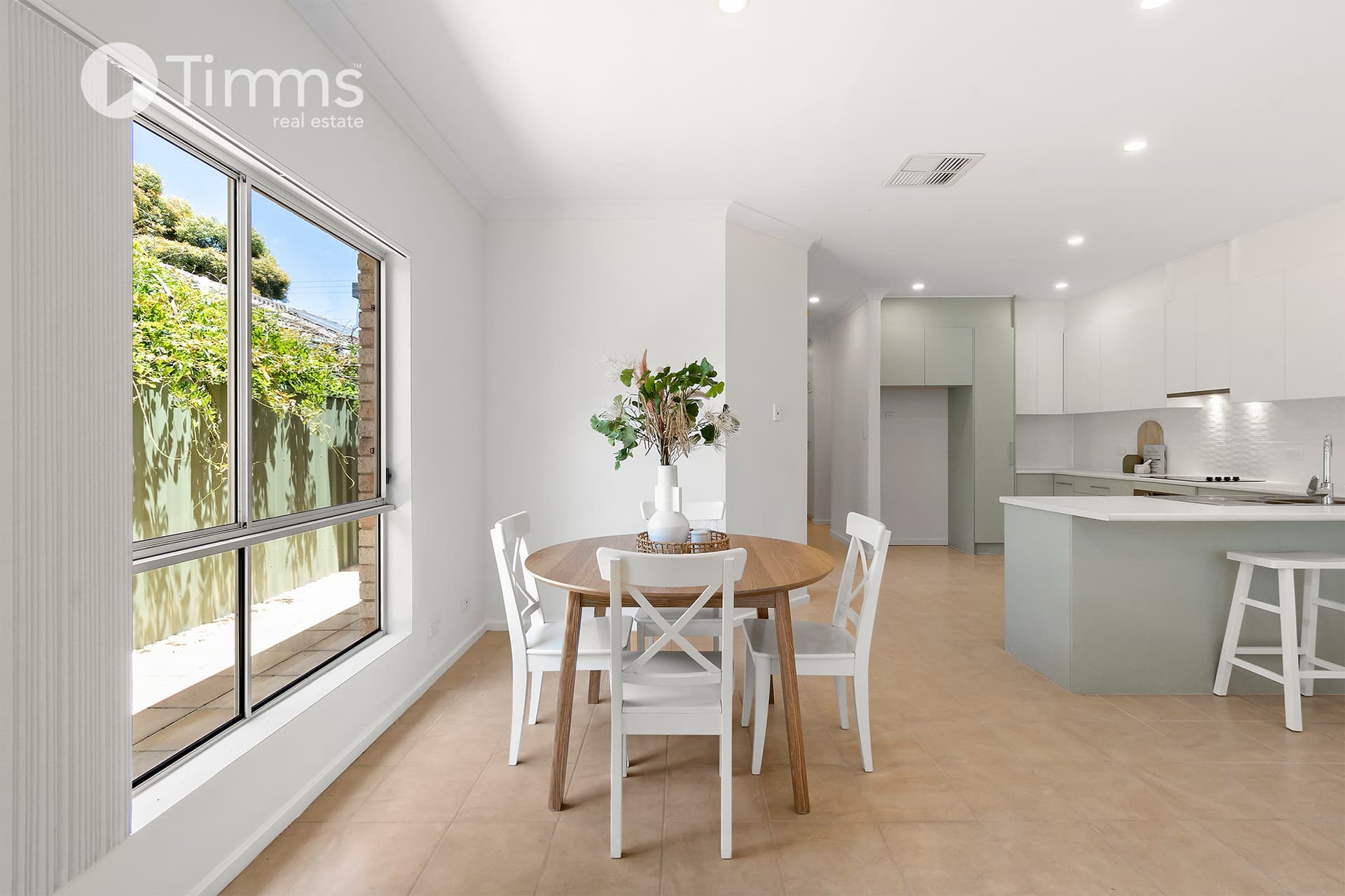 56 Roberts Road, Hackham West - Thumbnail 3