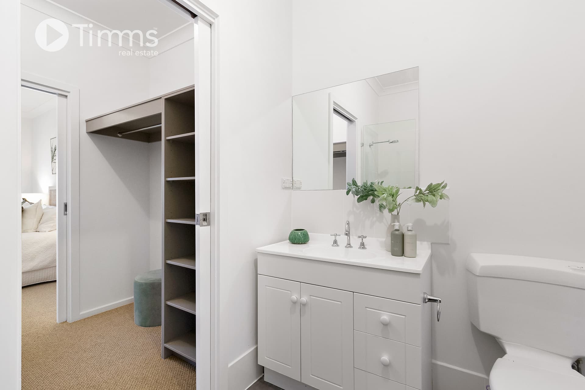 56 Roberts Road, Hackham West - Thumbnail 5