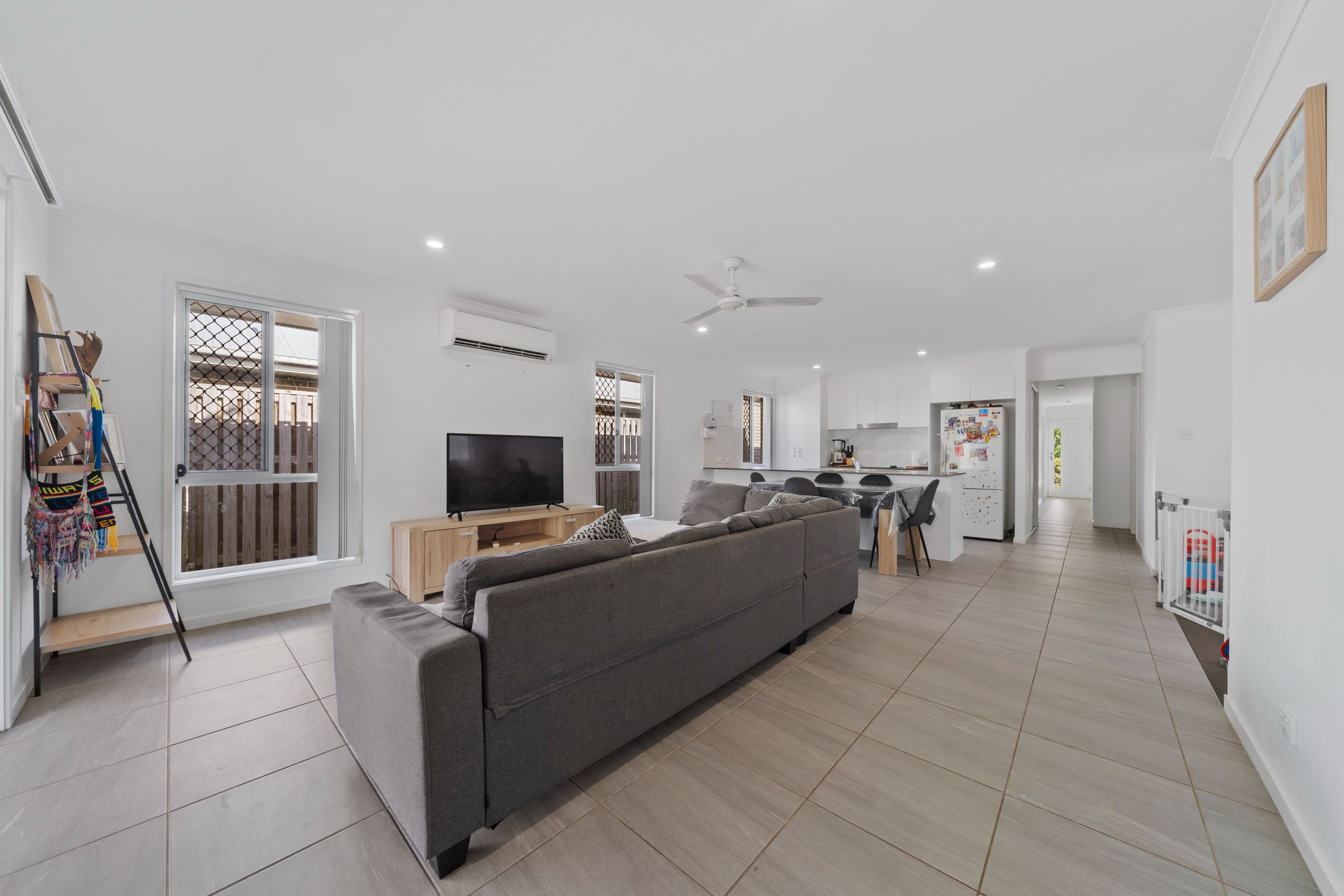 34 Almandin Street, Logan Reserve QLD 4133, Logan Reserve - Thumbnail 2