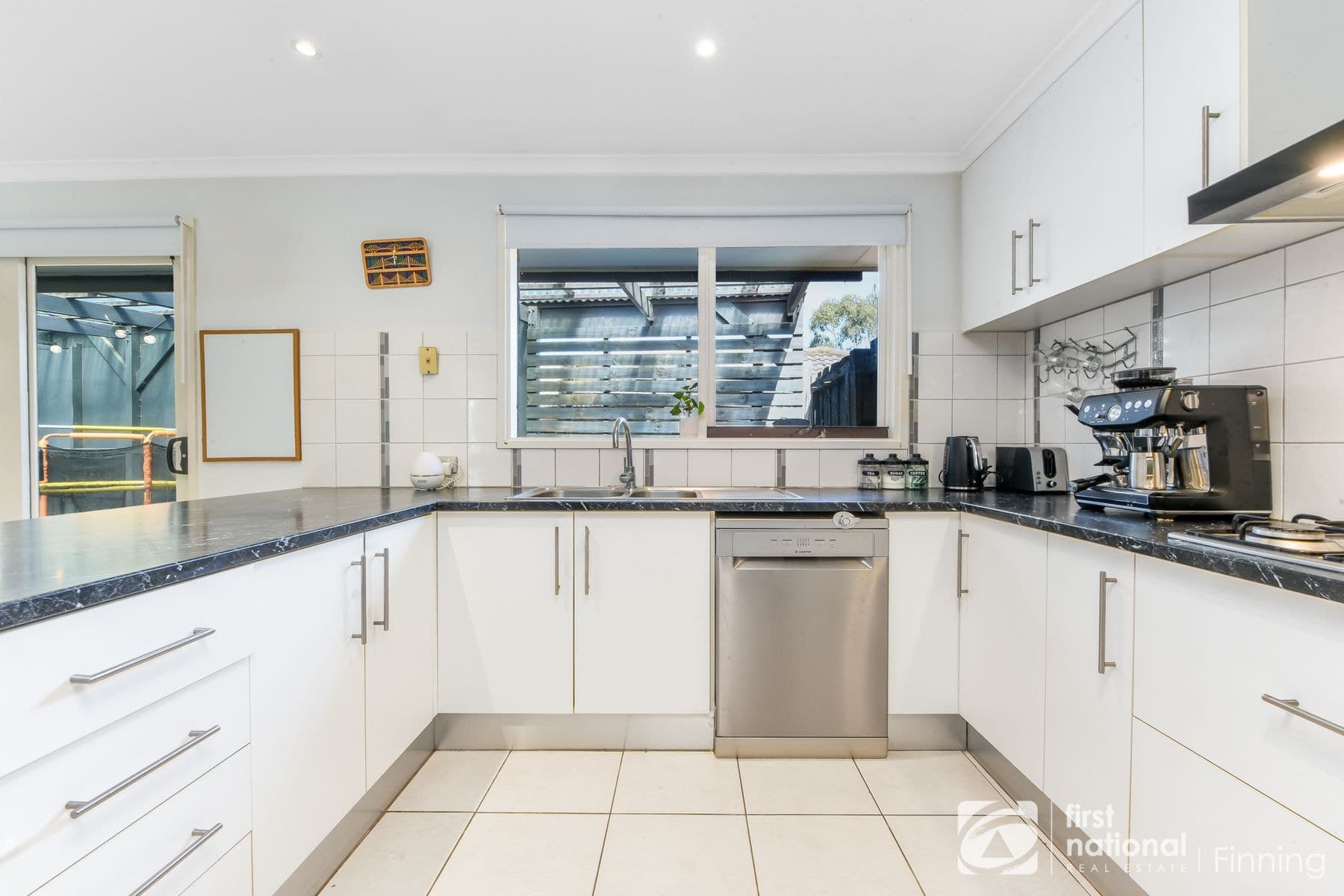 50 Elizabeth Street, Cranbourne North VIC 3977, Cranbourne North - Thumbnail 5
