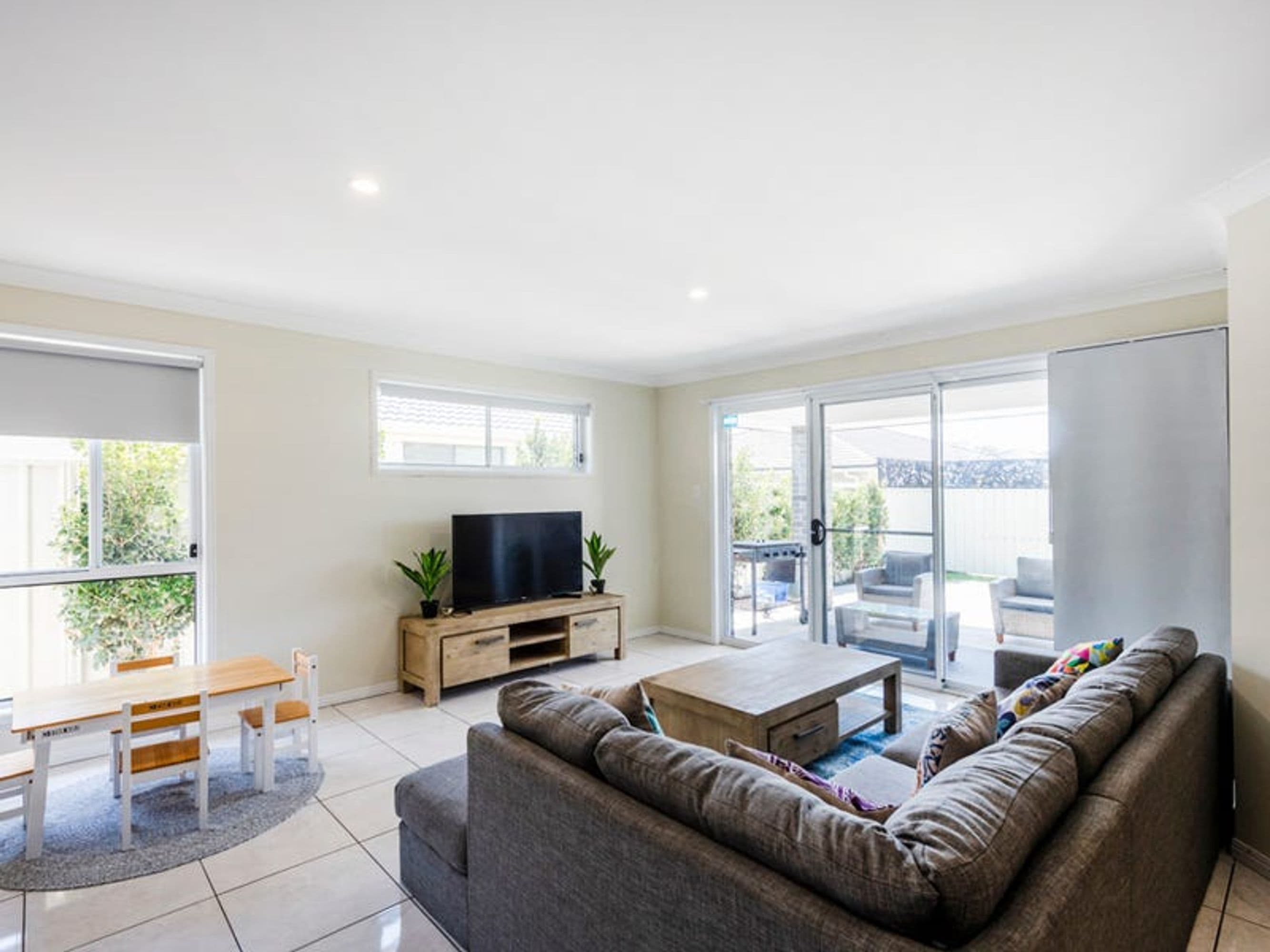 9 Waterways Drive, Sandy Beach - Thumbnail 4