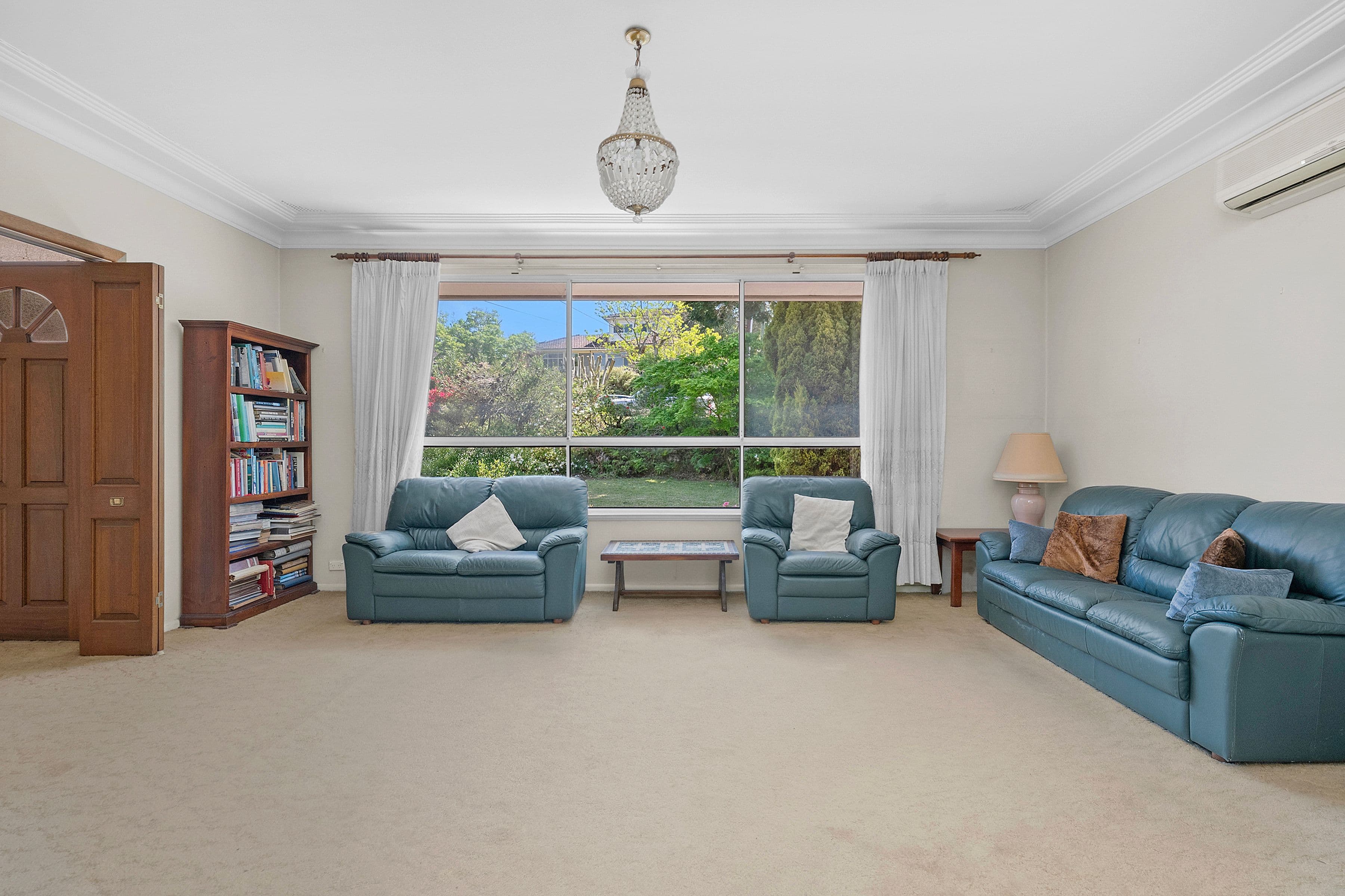 10 Bridgeview Crescent, Thornleigh NSW 2120, Thornleigh - Thumbnail 2