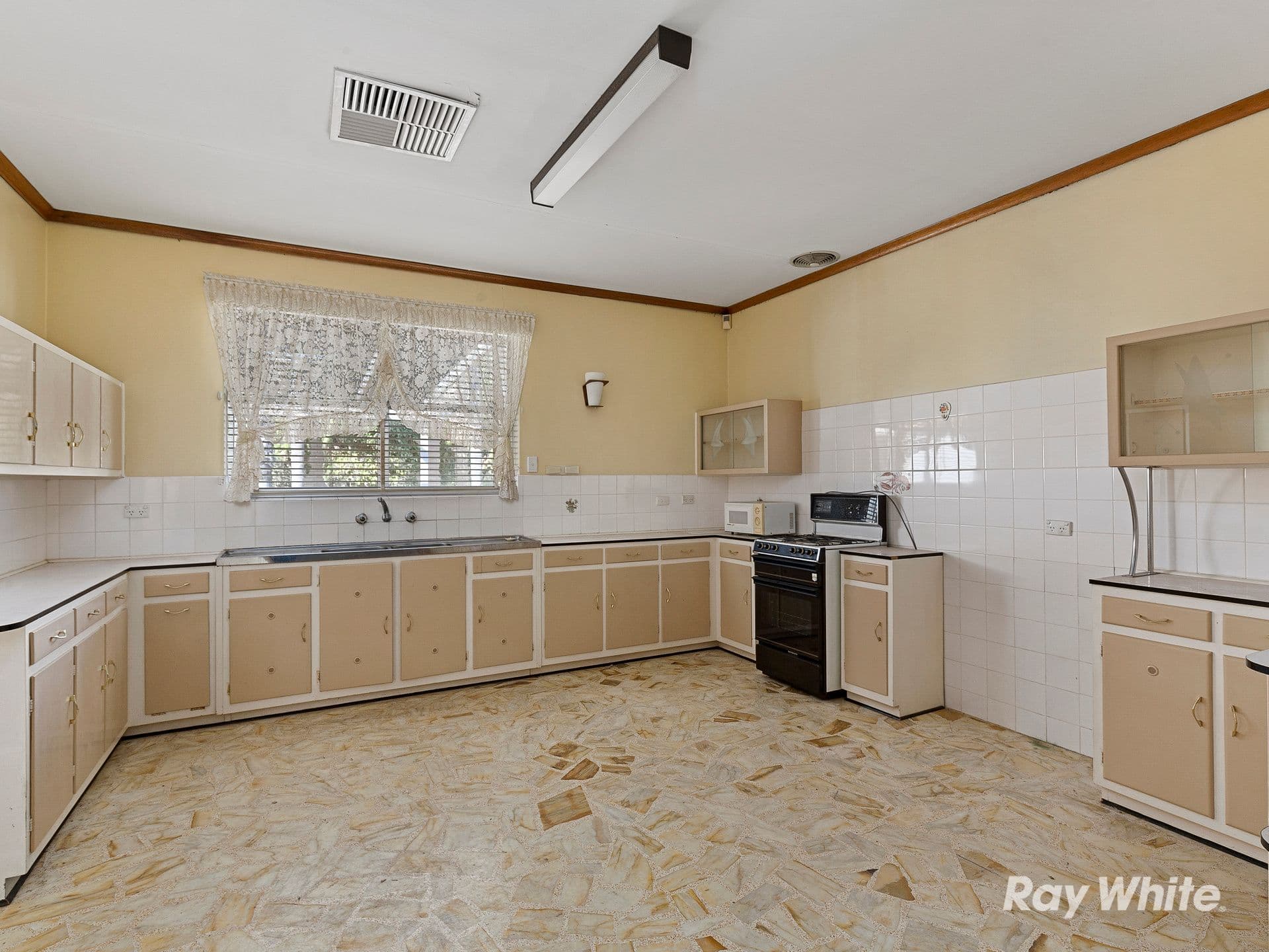 25 Barnes Road, Glynde SA 5070, Glynde - Thumbnail 6
