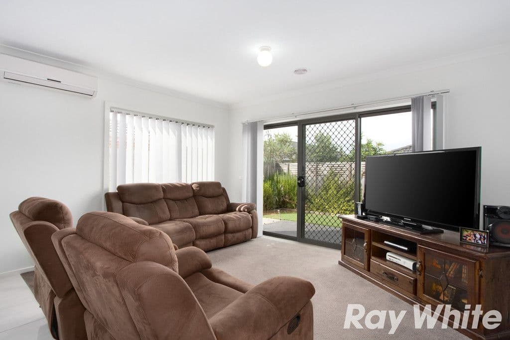 143 Ahern Road, Pakenham VIC 3810, Pakenham - Thumbnail 3
