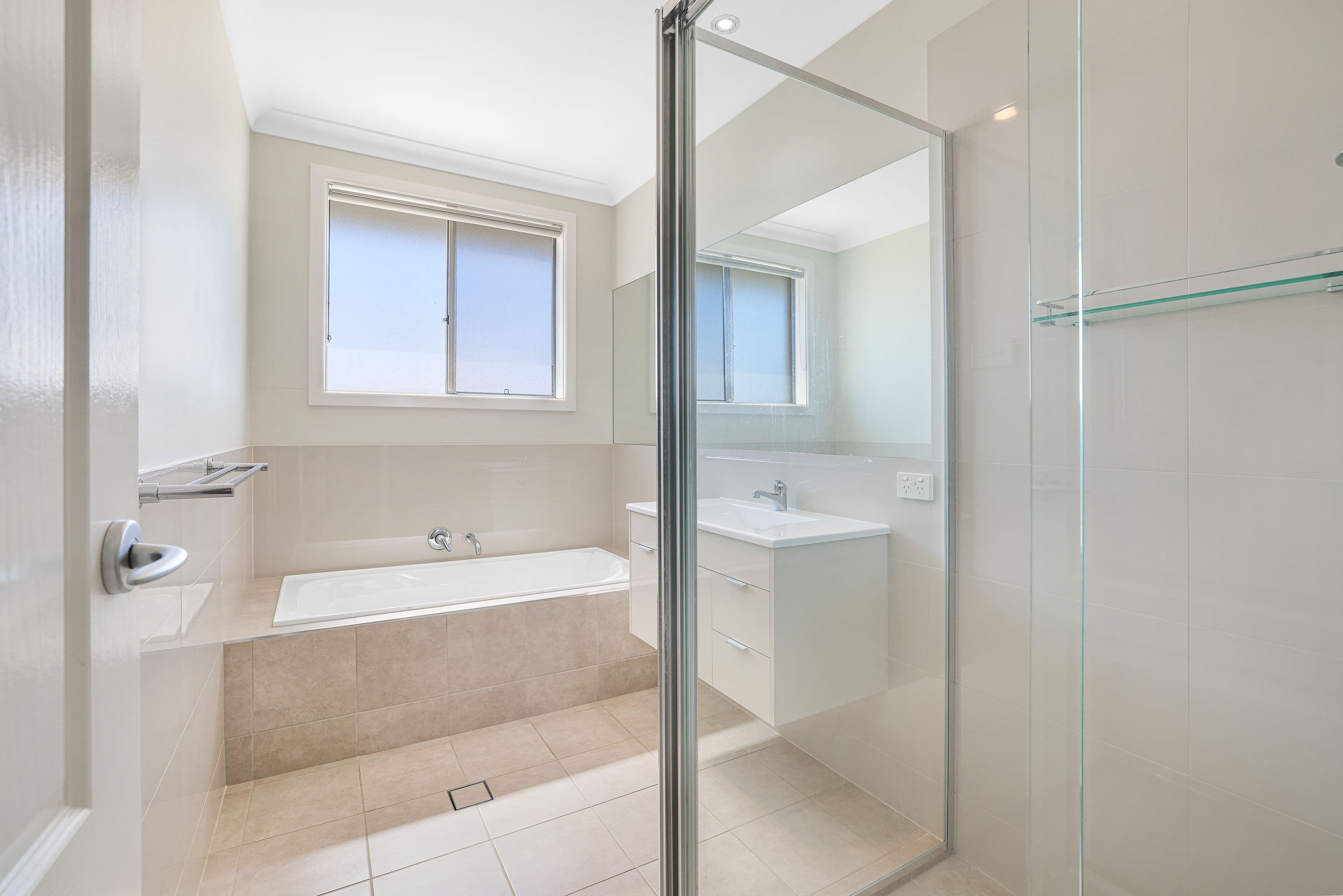 32 Falcon Drive, Tamworth NSW 2340, Calala - Thumbnail 5