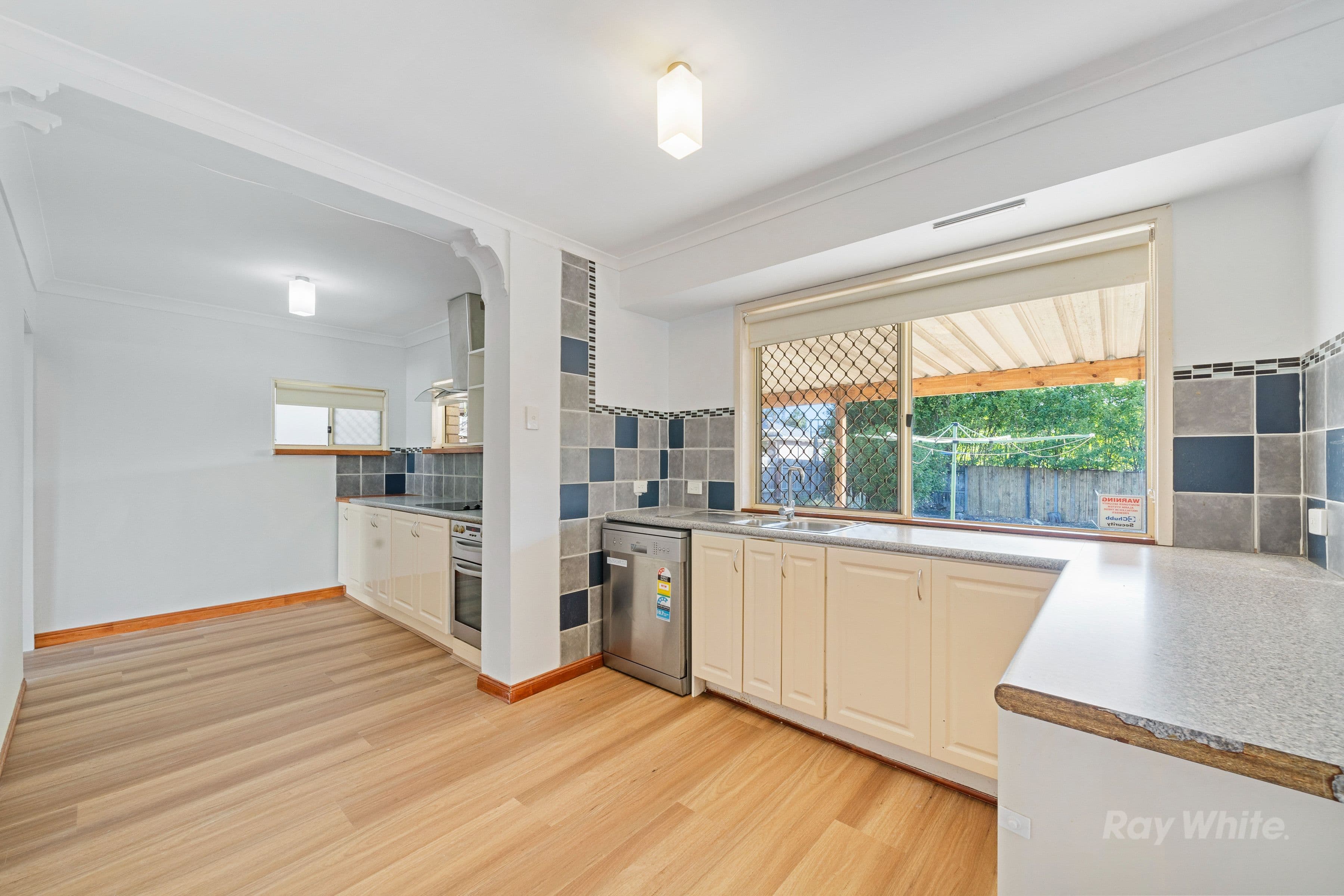 3 Barcoo Court, Hillcrest QLD 4118, Hillcrest - Thumbnail 5