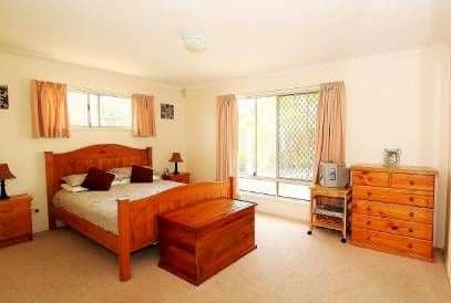 8 Lapwing Place, BURLEIGH WATERS QLD 4220, Burleigh Waters - Thumbnail 7