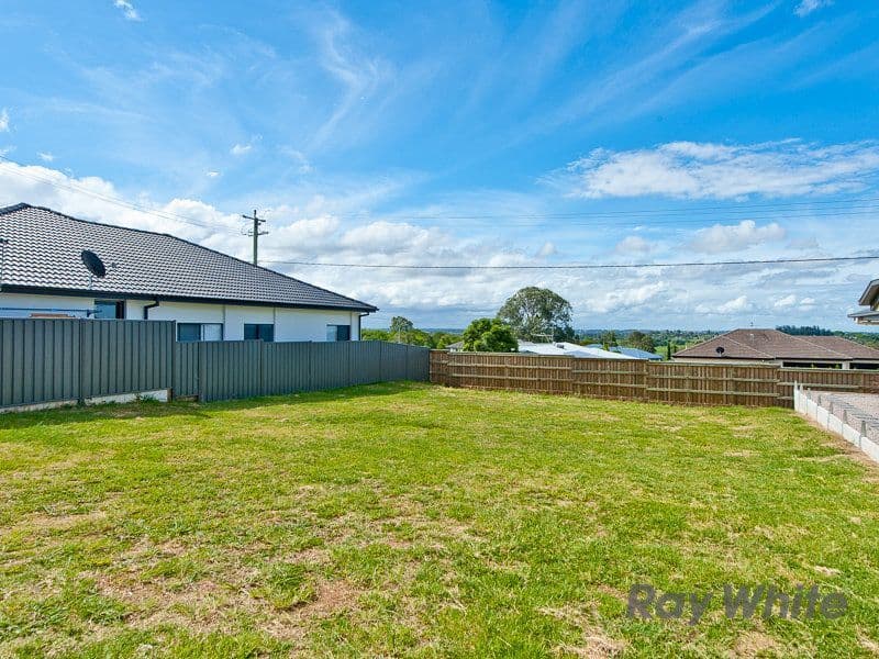 4 Kyle Street, Bridgeman Downs QLD 4035, Bridgeman Downs - Thumbnail 3