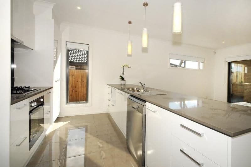 24 Raneen Drive, Langwarrin VIC 3910, Langwarrin - Thumbnail 2