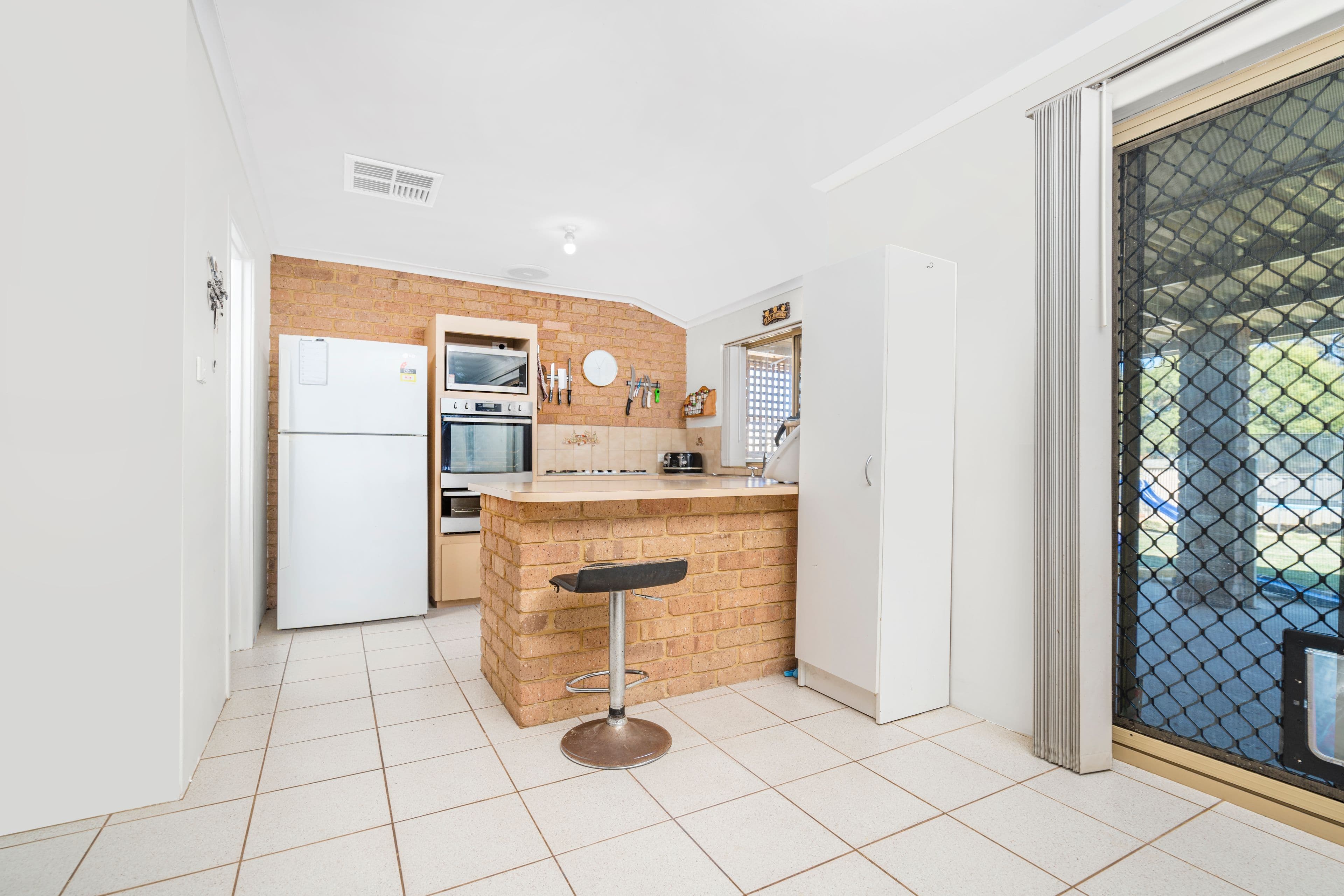 34 Pinyali Way, Waggrakine WA 6530, Waggrakine - Thumbnail 8