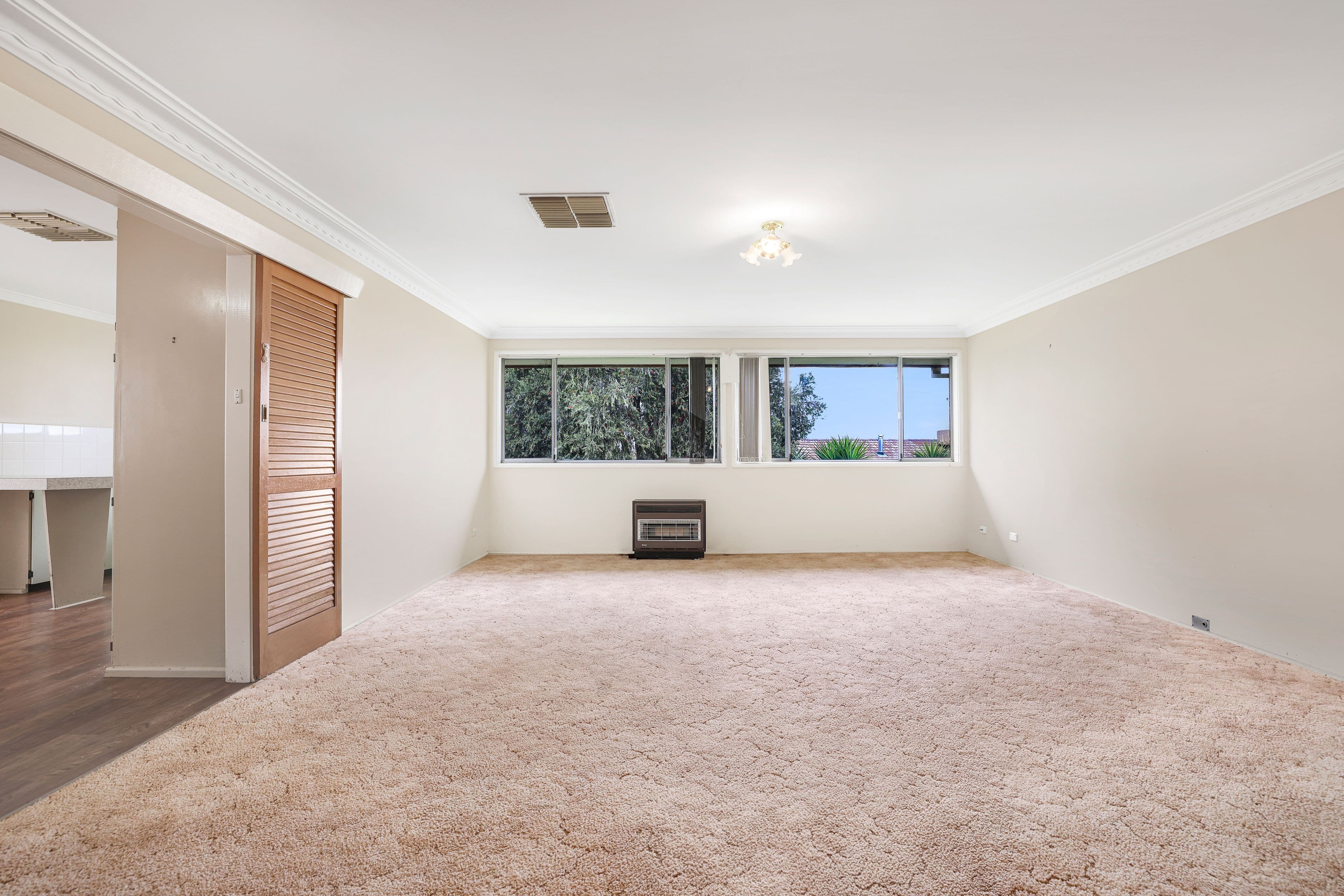33 Minnamurra Crescent, Tamworth NSW 2340, Hillvue - Thumbnail 2