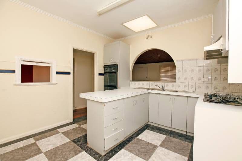 41 Isla Avenue, GLENROY VIC 3046, Glenroy - Thumbnail 2