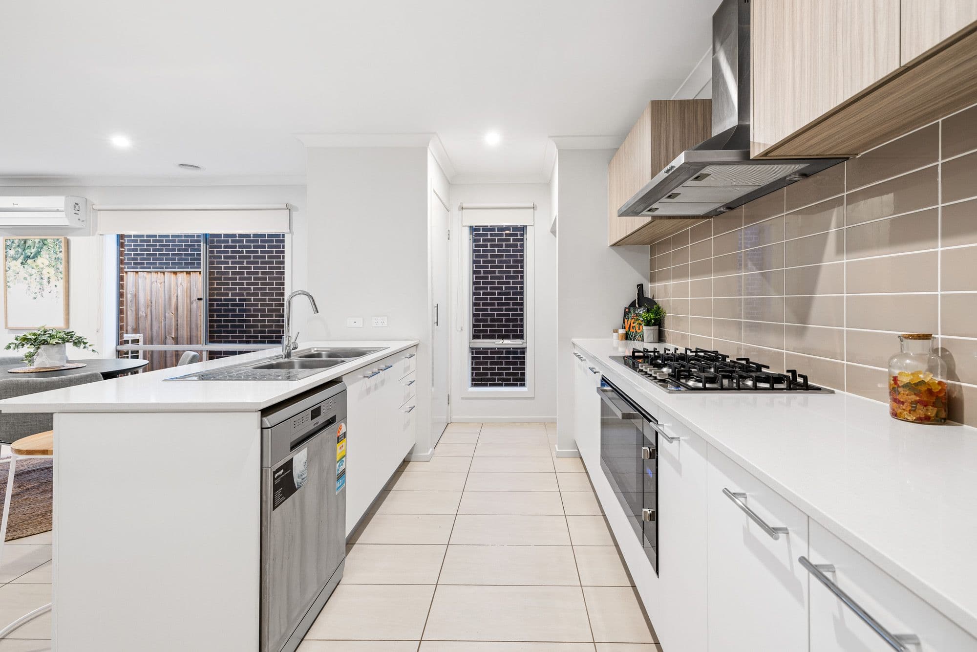 11 Cygnet Avenue, Werribee VIC 3030, Werribee - Thumbnail 4
