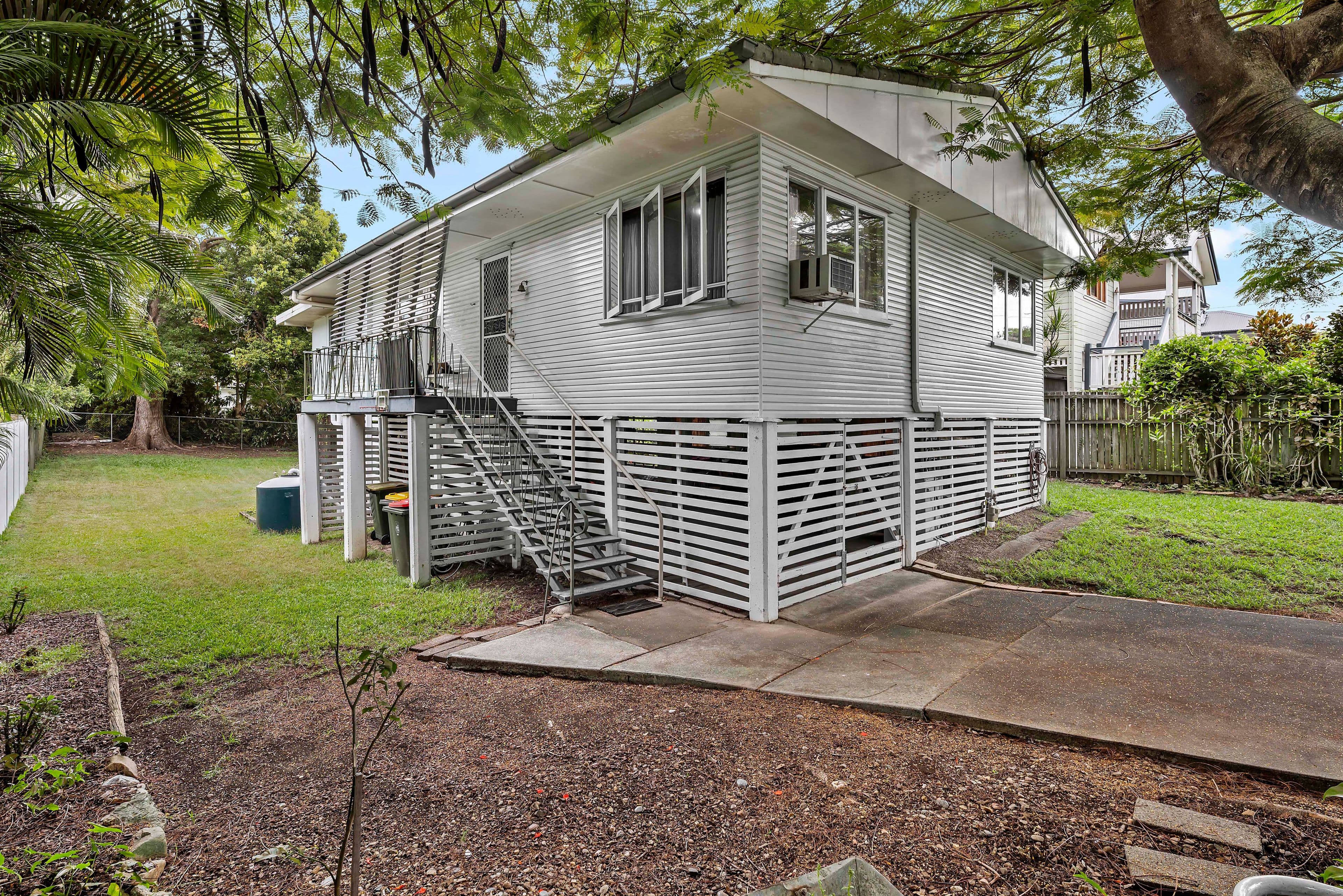 33 Orlando Road, Yeronga QLD 4104, Yeronga - Thumbnail 2