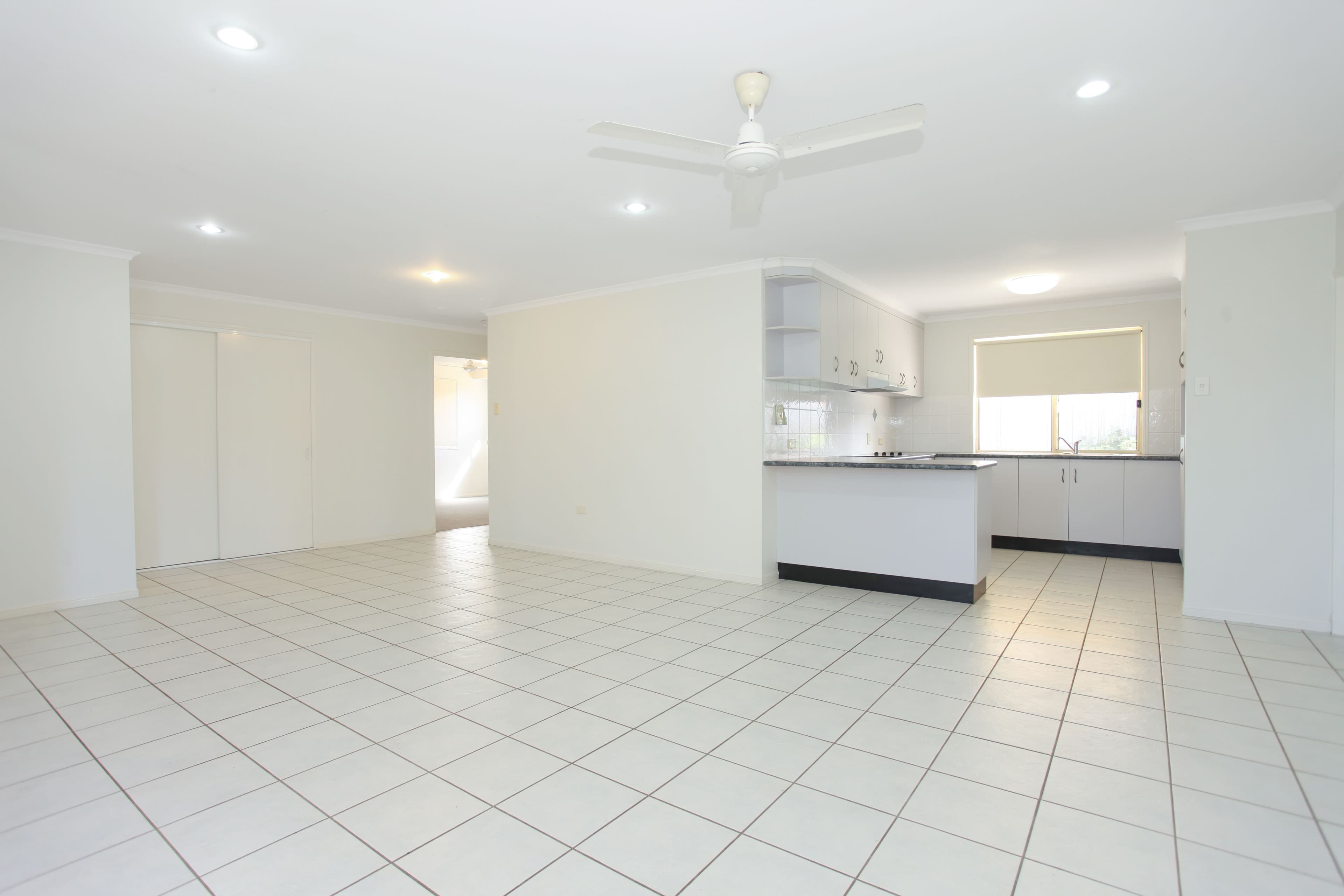 9 Bluewater Court, Bucasia QLD 4750, Bucasia - Thumbnail 2