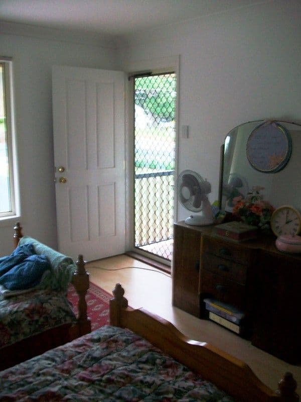2 Harvey Street, RUSSELL ISLAND QLD 4184, Russell Island - Thumbnail 2