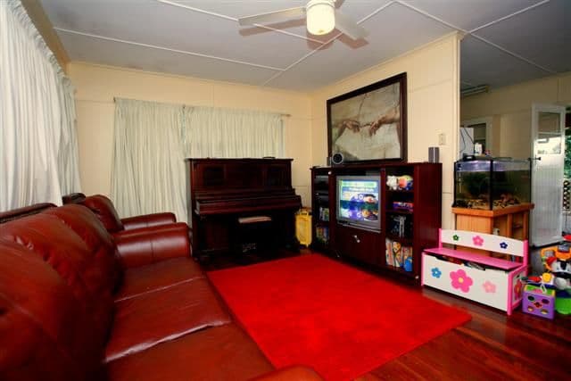 18 Rockingham Street, MOUNT GRAVATT QLD 4122, Mount Gravatt - Thumbnail 3