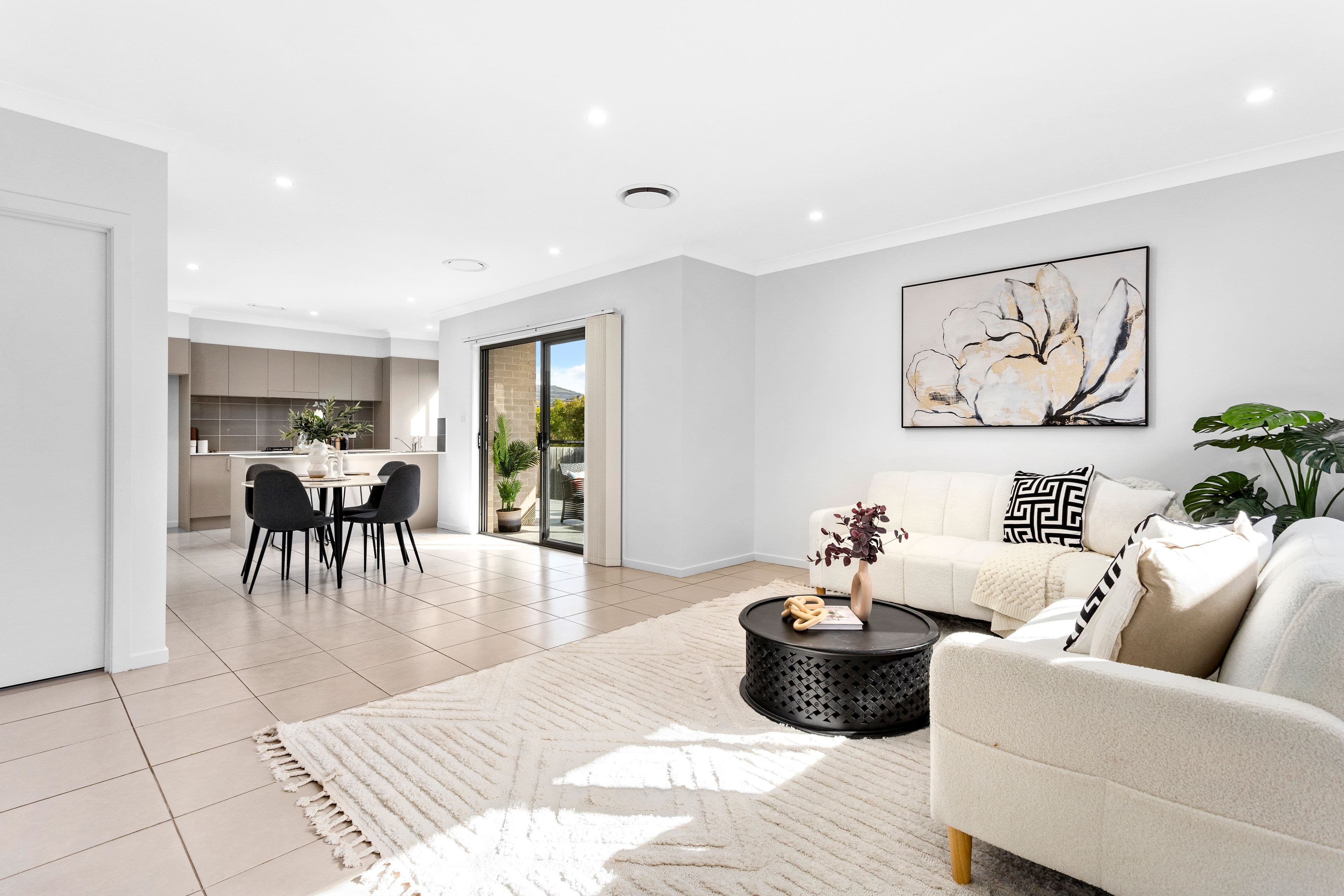 6/8 Whitechapel Avenue (Tallawong), Schofields NSW 2762, Schofields - Thumbnail 2
