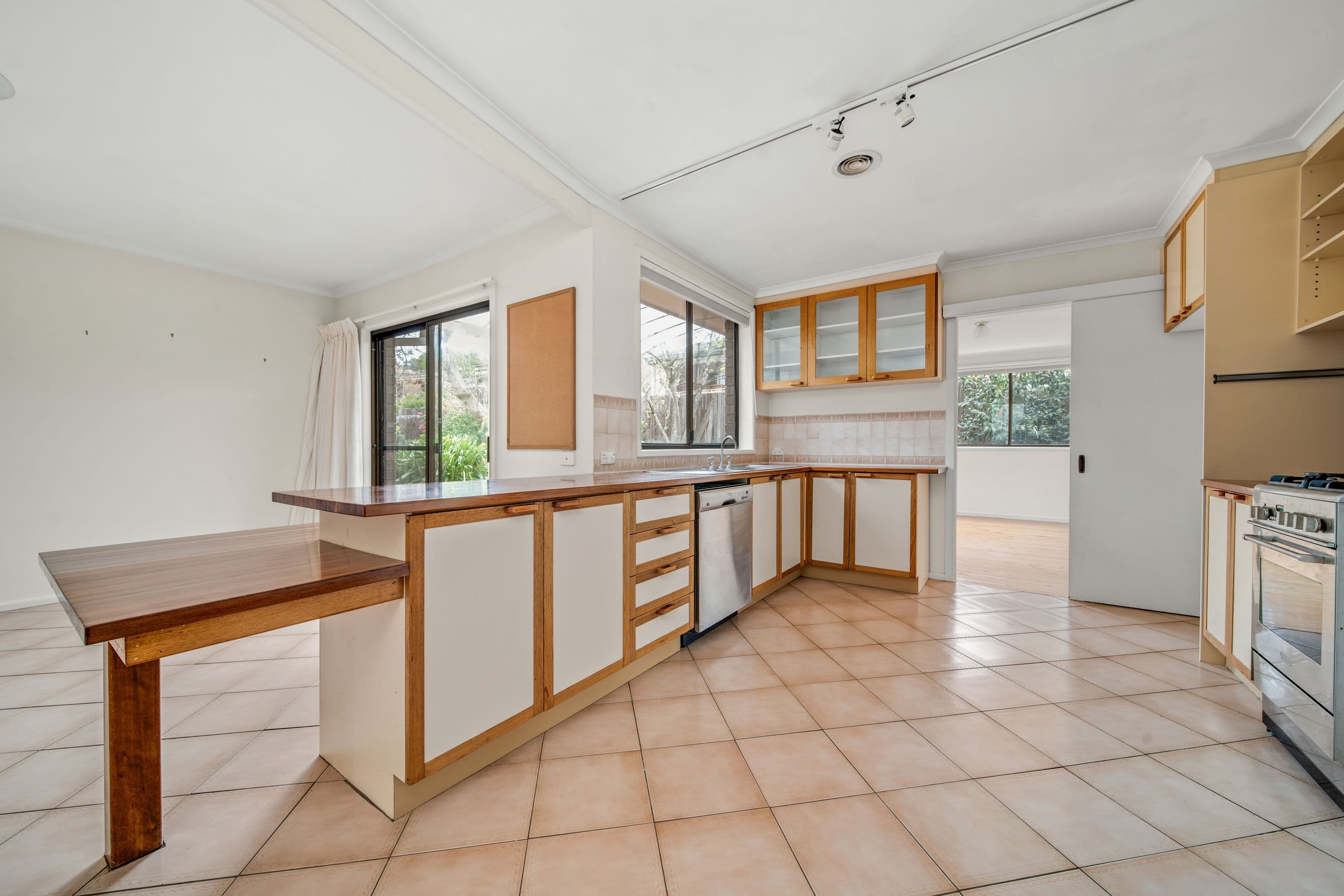 9 McPhail Place, Fadden ACT 2904, Fadden - Thumbnail 6