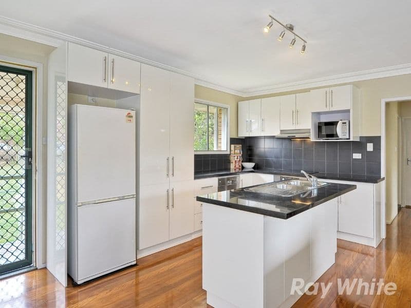 18 Brentwick Street, CHERMSIDE QLD 4032, Chermside - Thumbnail 3