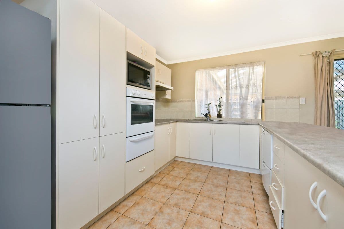 4 Darlton Court, Andrews Farm SA 5114, Andrews Farm - Thumbnail 5