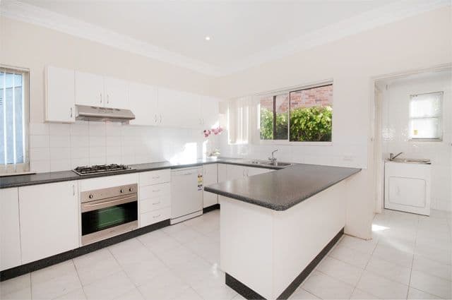 24 Currie Road, FORESTVILLE NSW 2087, Forestville - Thumbnail 2