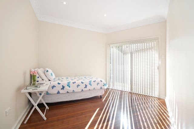 24 Currie Road, FORESTVILLE NSW 2087, Forestville - Thumbnail 5