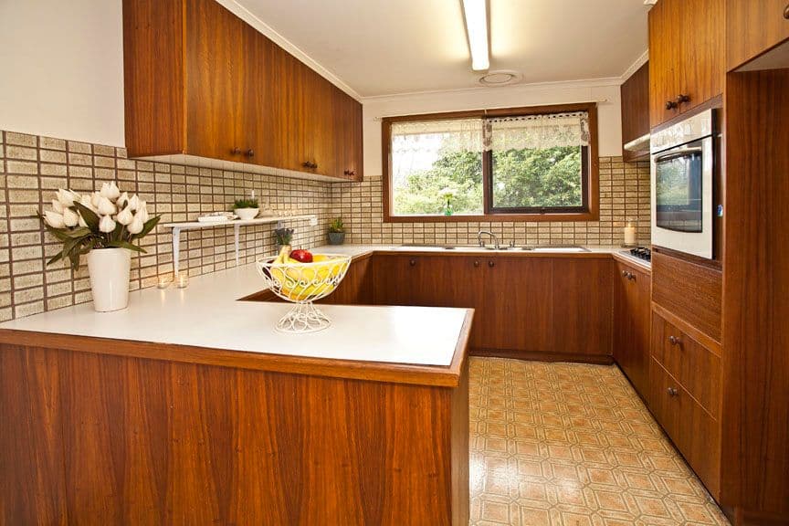 4 Saladin Avenue, GLEN WAVERLEY VIC 3150, Glen Waverley - Thumbnail 2