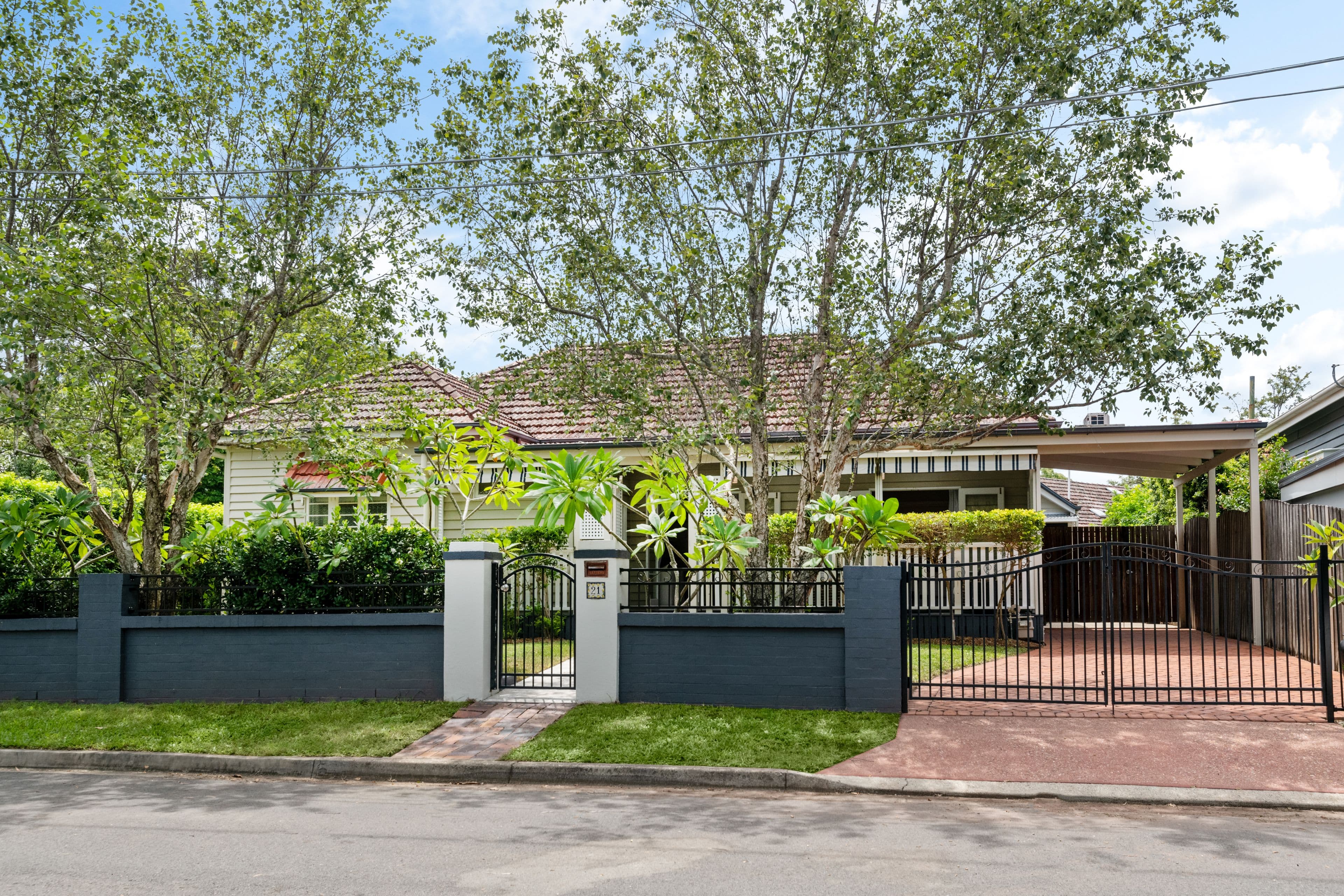 21 Hawthorne Avenue, Ashgrove QLD 4060, Ashgrove - Image 1
