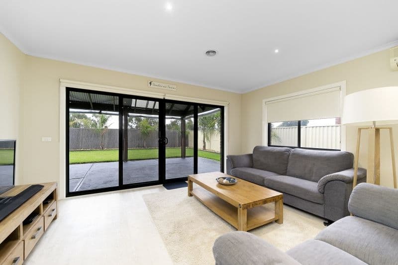 4 Delft Place, Pakenham VIC 3810, Pakenham - Thumbnail 8