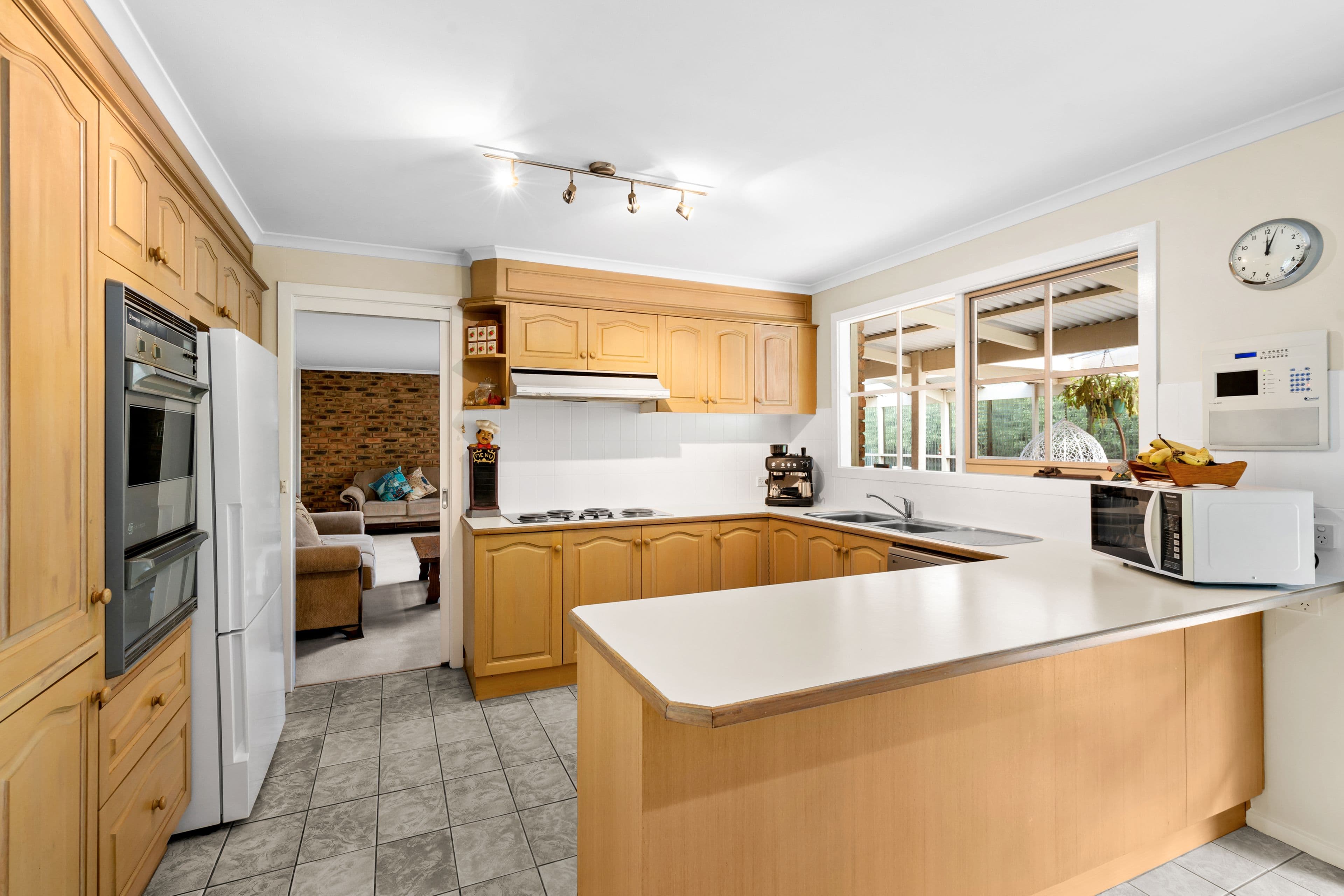 9 Skyline Drive, Gisborne VIC 3437, Gisborne - Thumbnail 3
