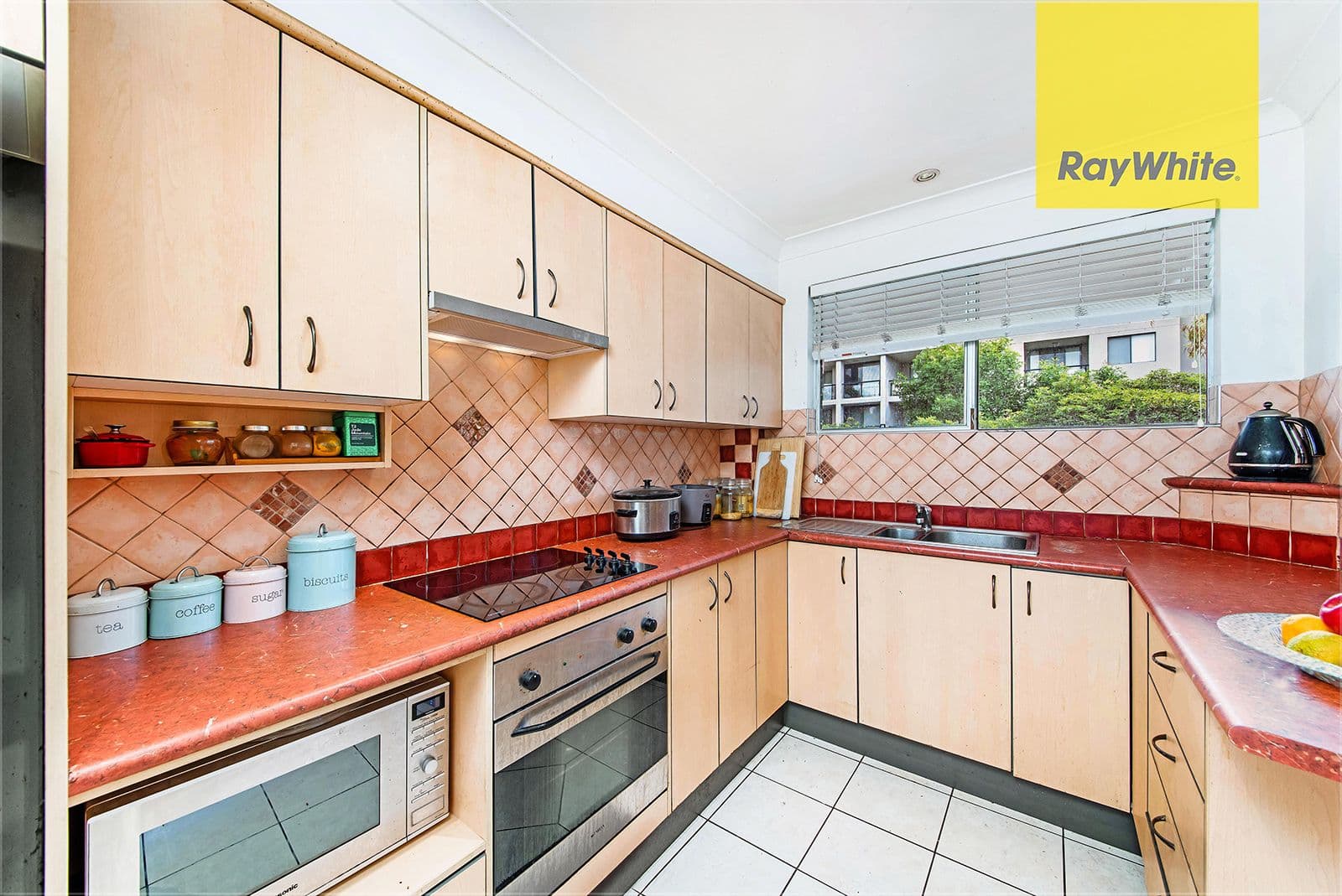 162 Civic Parade, Altona - Thumbnail 3