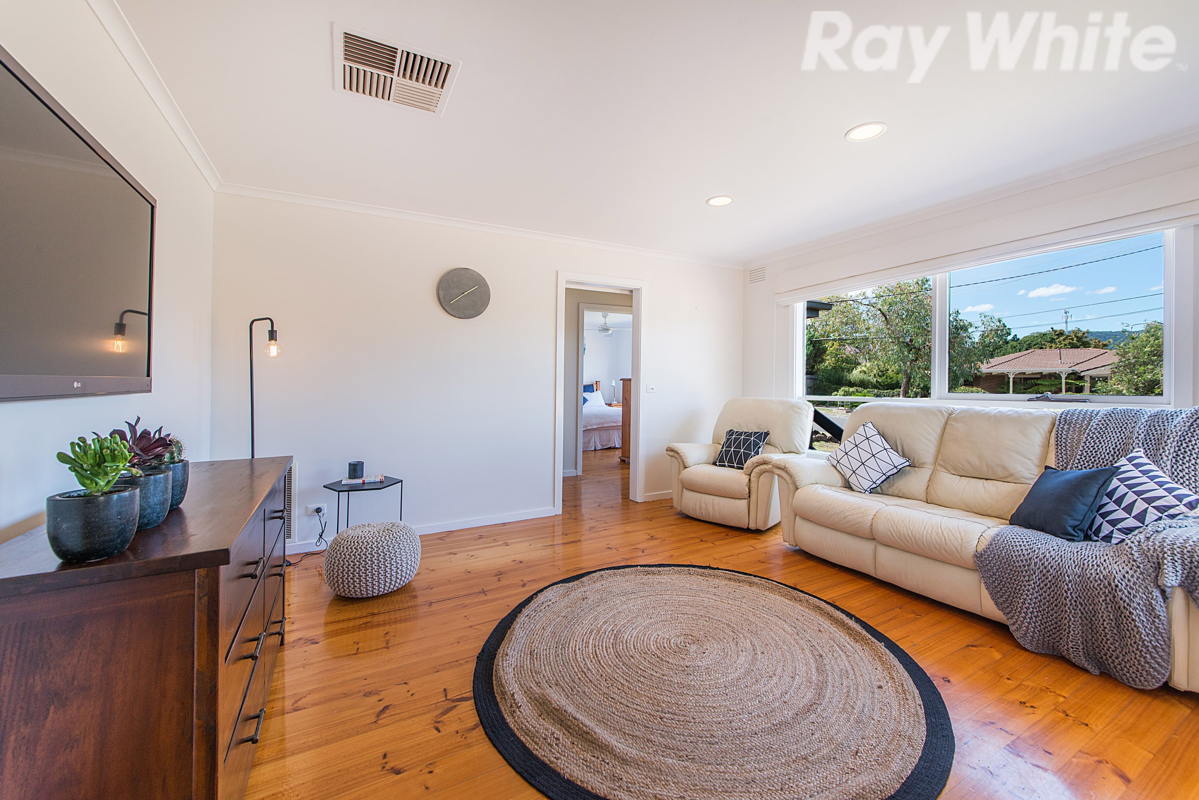 3 Loch Street, Ferntree Gully VIC 3156, Ferntree Gully - Thumbnail 3