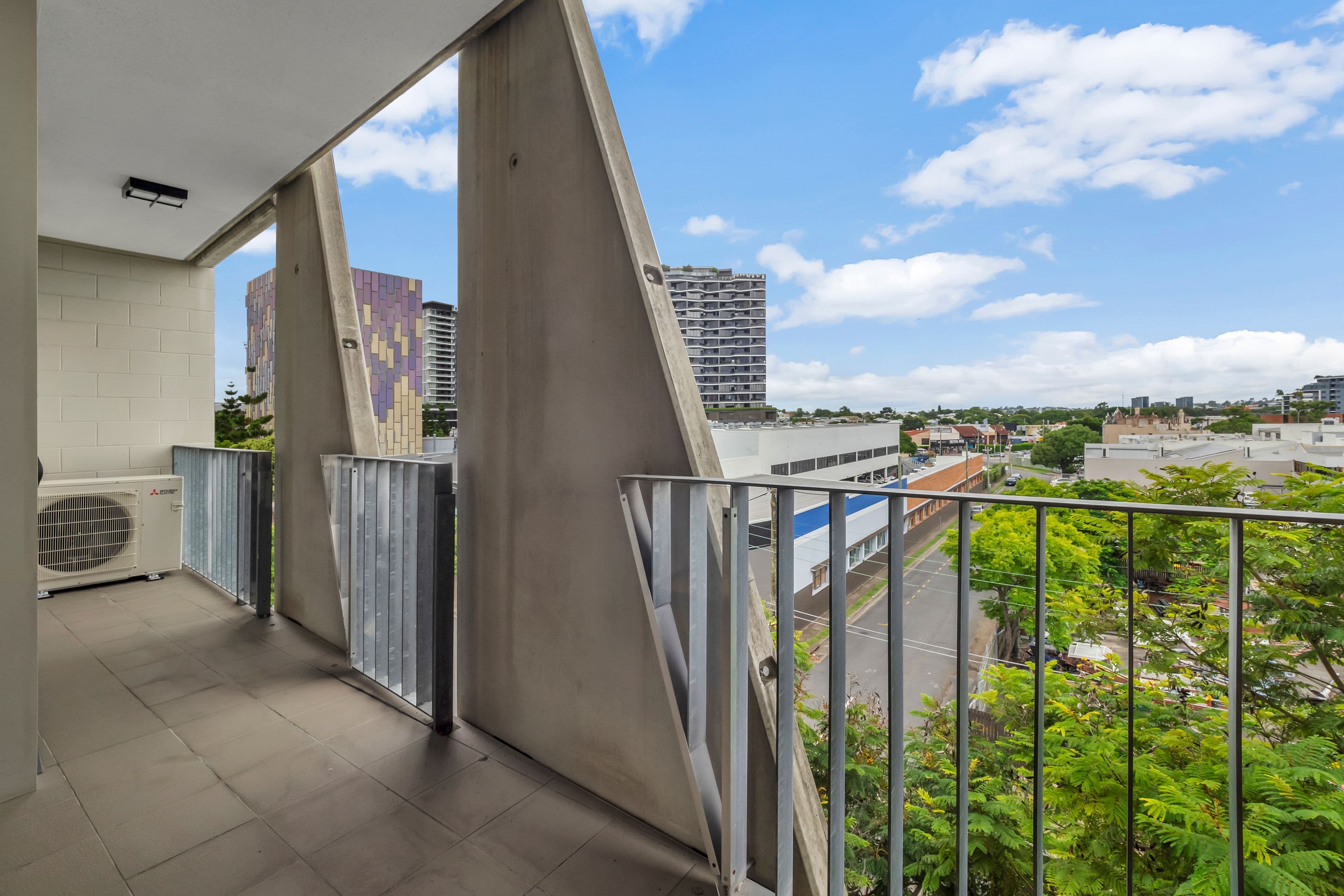 77 Jurgens Street, Woolloongabba QLD 4102, Woolloongabba - Image 1