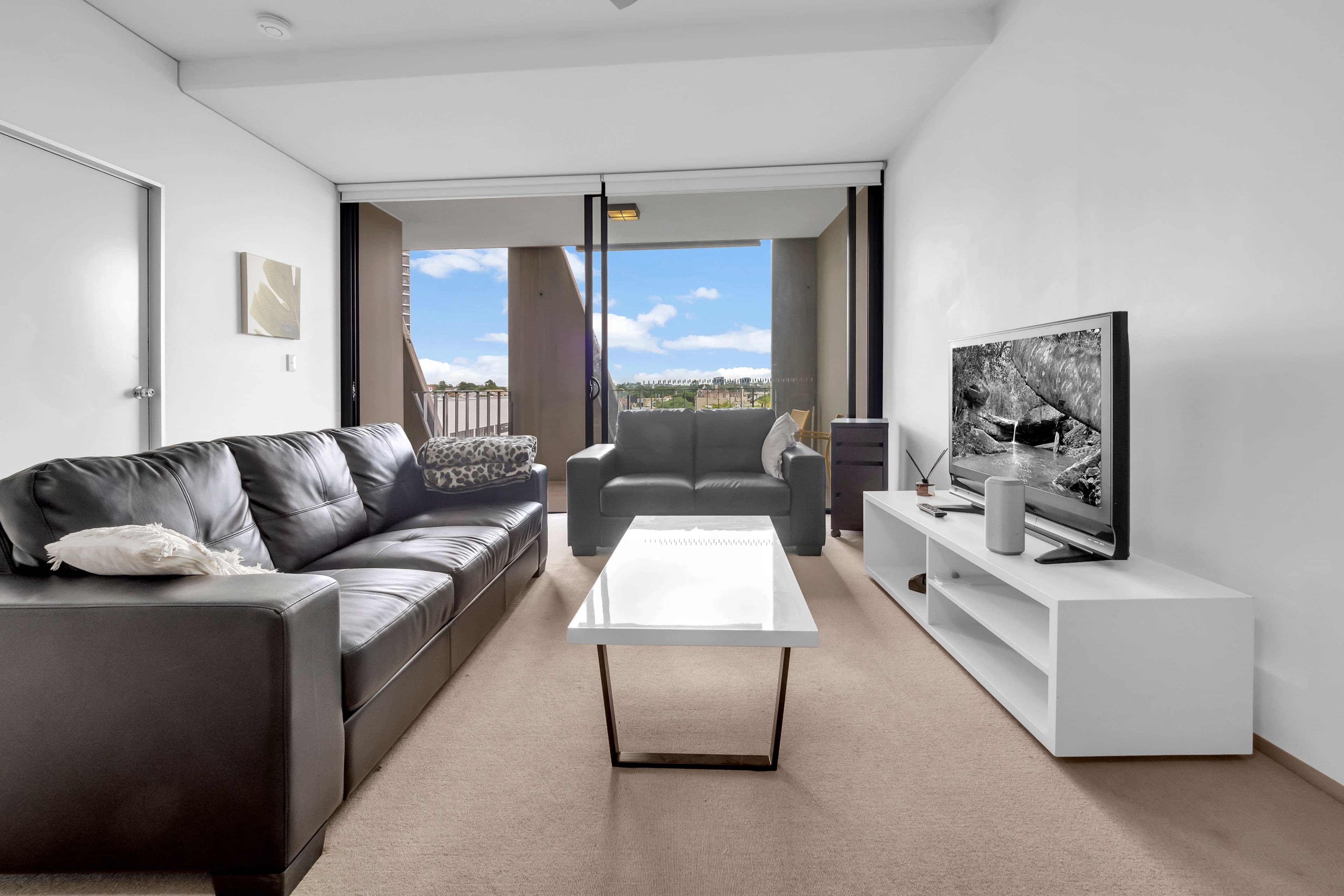 77 Jurgens Street, Woolloongabba QLD 4102, Woolloongabba - Thumbnail 3