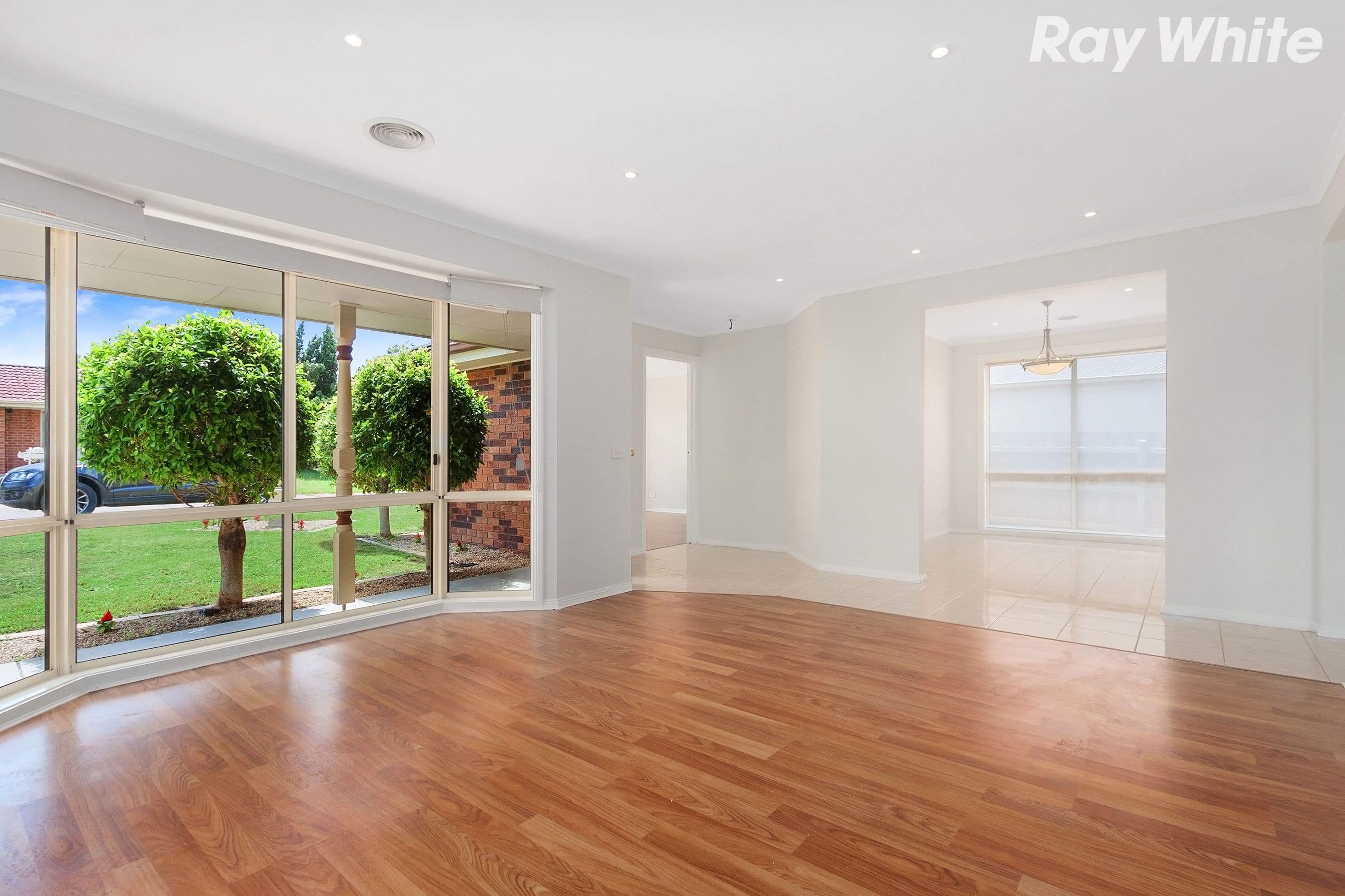 5 Gus Court, Pakenham VIC 3810, Pakenham - Thumbnail 4