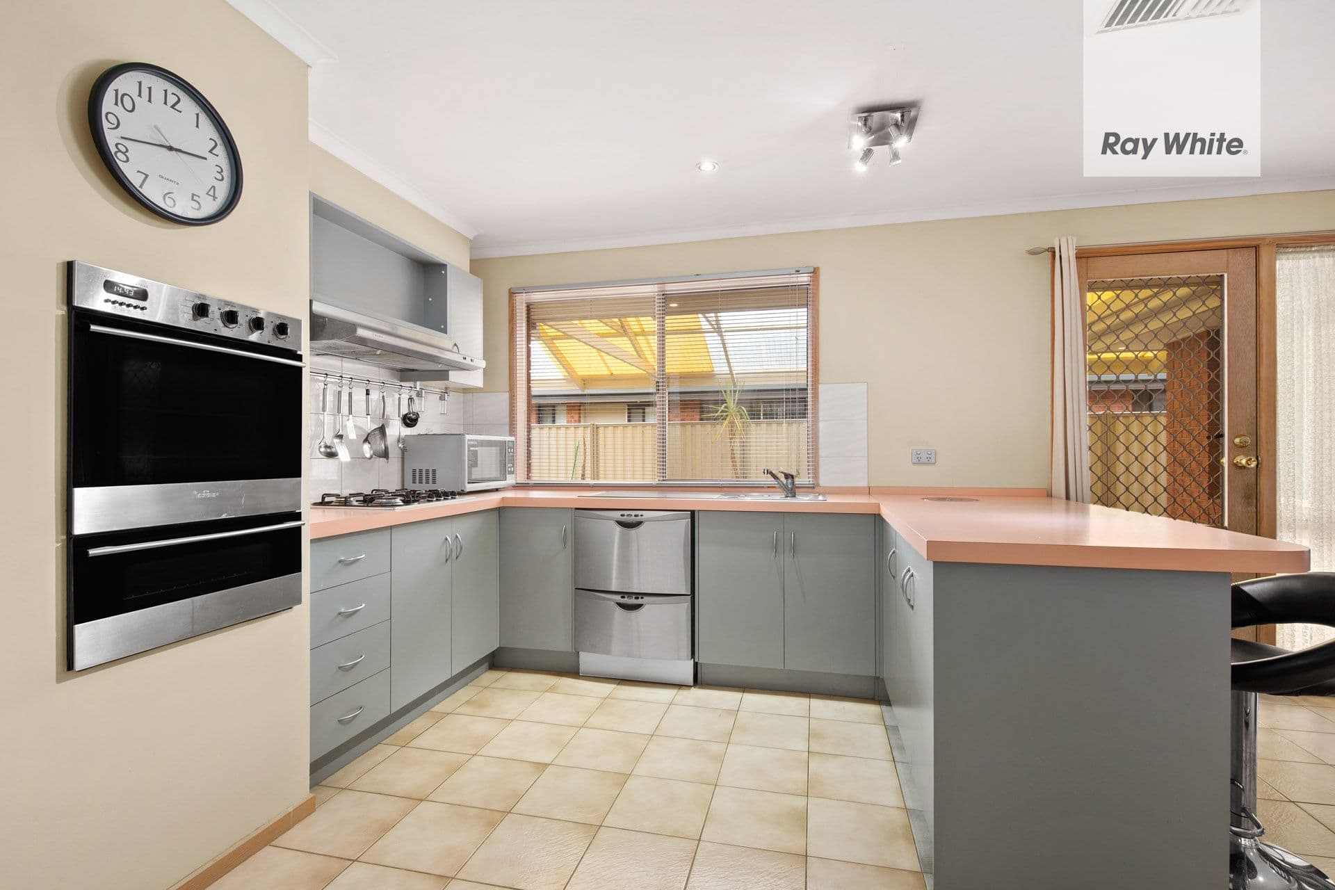 19 Rosella Walk, South Morang VIC 3752, South Morang - Thumbnail 2