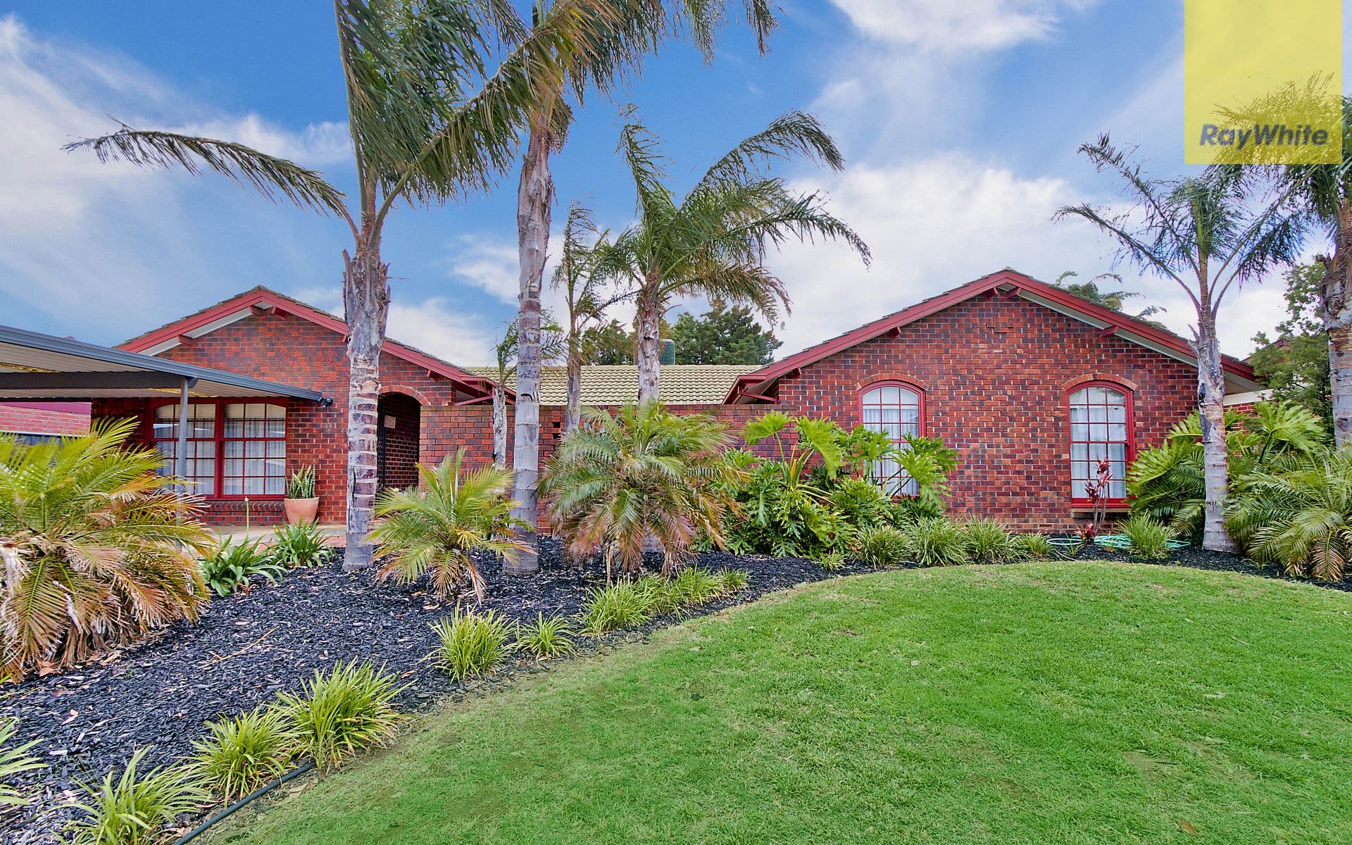 9 Windermere Avenue, West Lakes SA 5021, West Lakes - Image 1