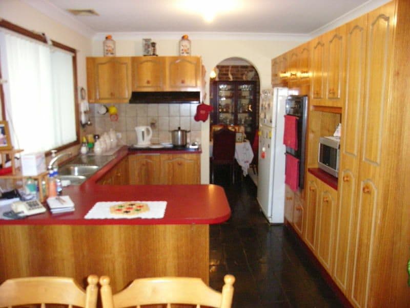 5  Mimosa Road, BOSSLEY PARK NSW 2176, Bossley Park - Thumbnail 2