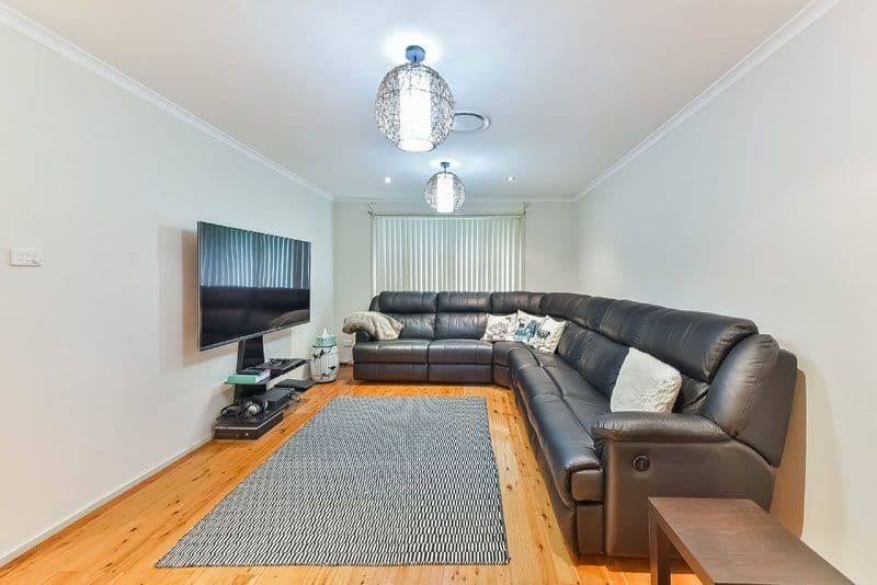10 Salamaua Place, Glenfield - Thumbnail 2