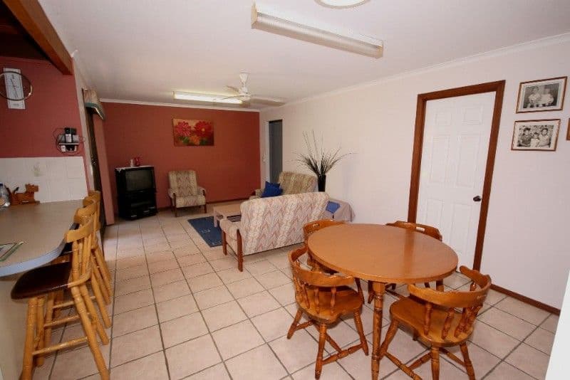 19 Larwood Street, UPPER MOUNT GRAVATT QLD 4122, Upper Mount Gravatt - Thumbnail 6