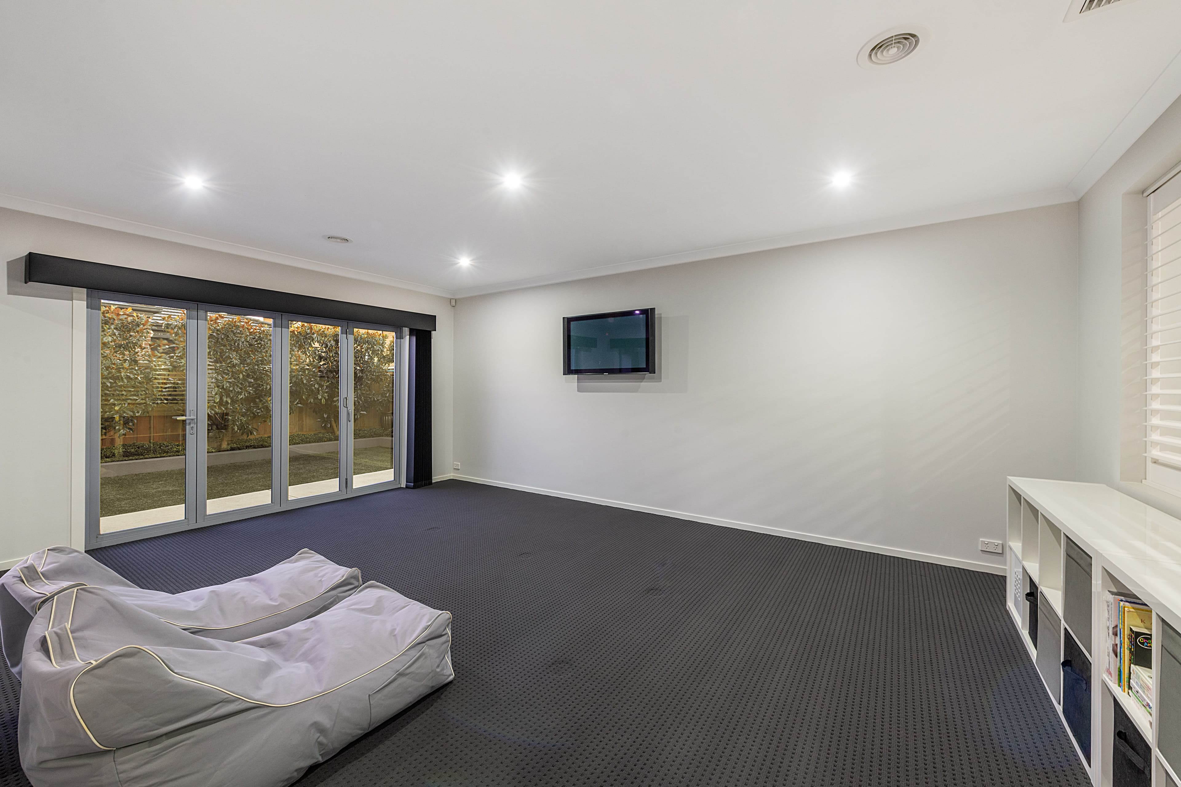 21 Stoneleigh Road, Cranbourne North VIC 3977, Cranbourne North - Thumbnail 8