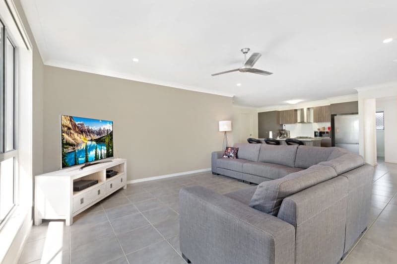13 Lisa Crescent, Coomera - Thumbnail 4