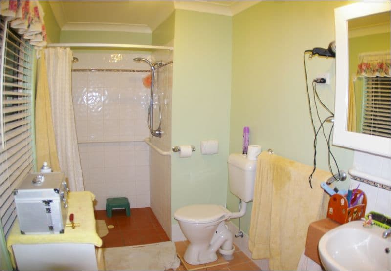 38 Admiral Drive, DECEPTION BAY QLD 4508, Deception Bay - Thumbnail 3