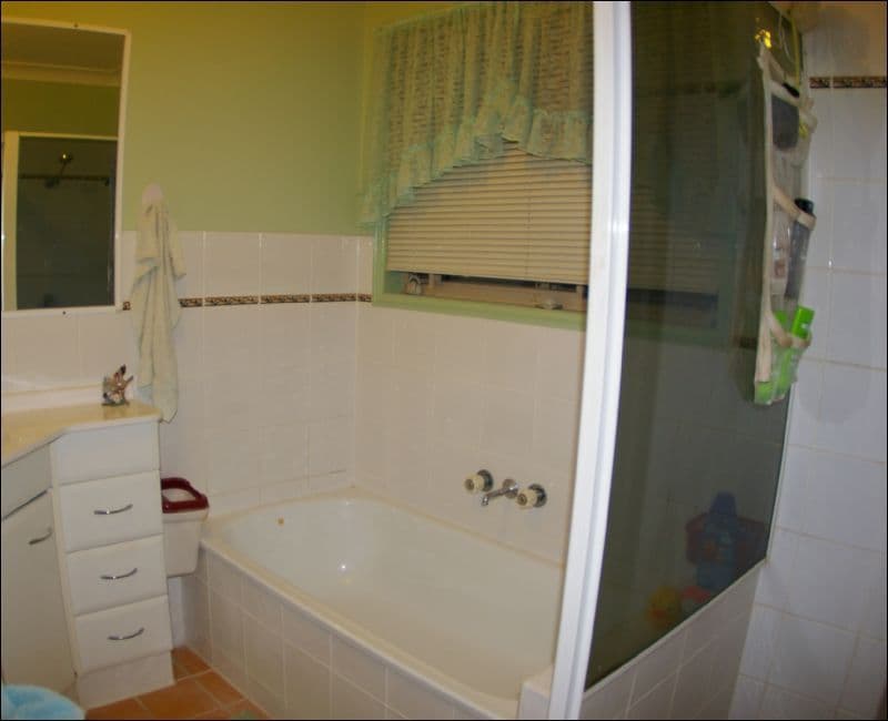 38 Admiral Drive, DECEPTION BAY QLD 4508, Deception Bay - Thumbnail 5